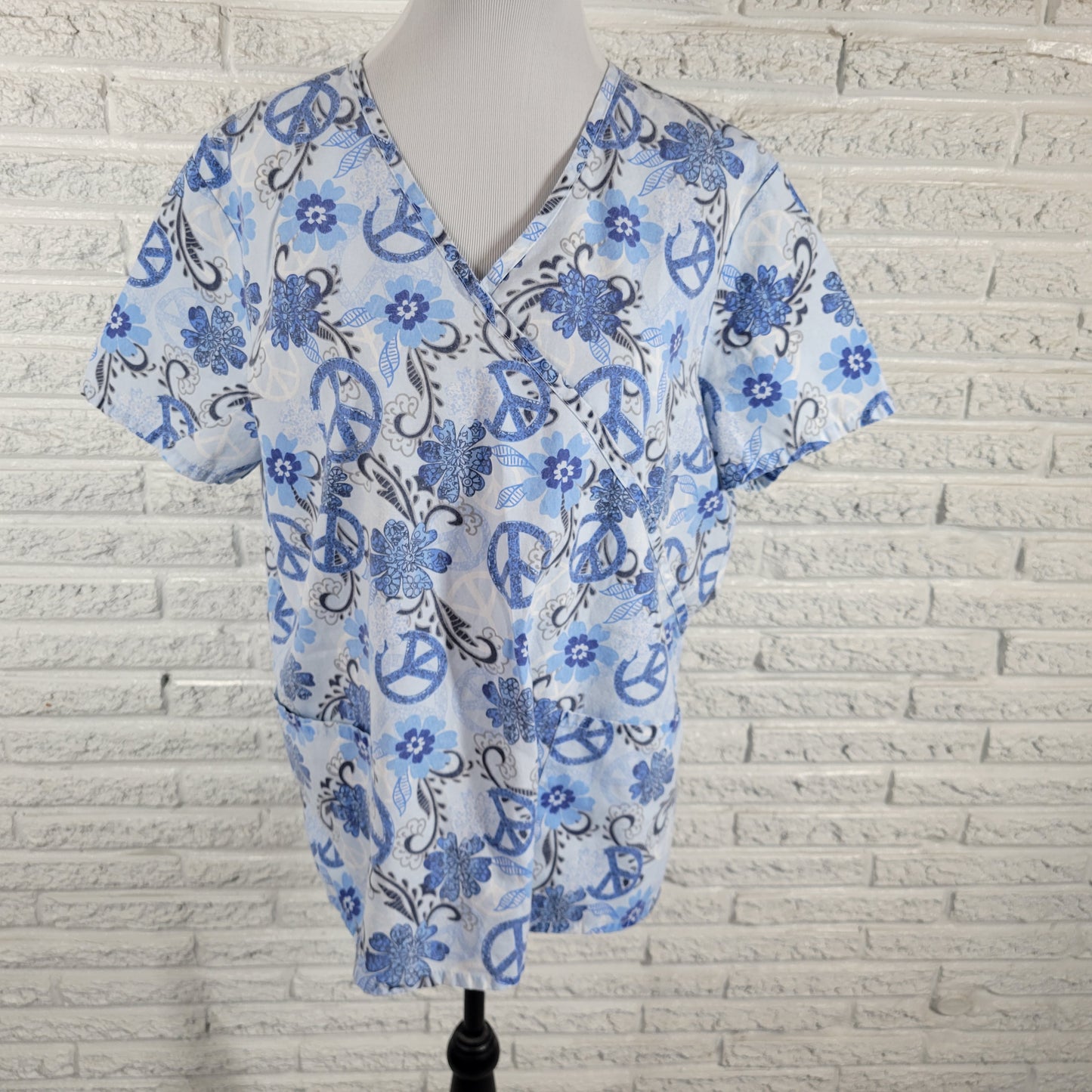 Unisex Scrub Top XL V-Neck Short Sleeve Blue Floral Peace Sign Print FLO46E