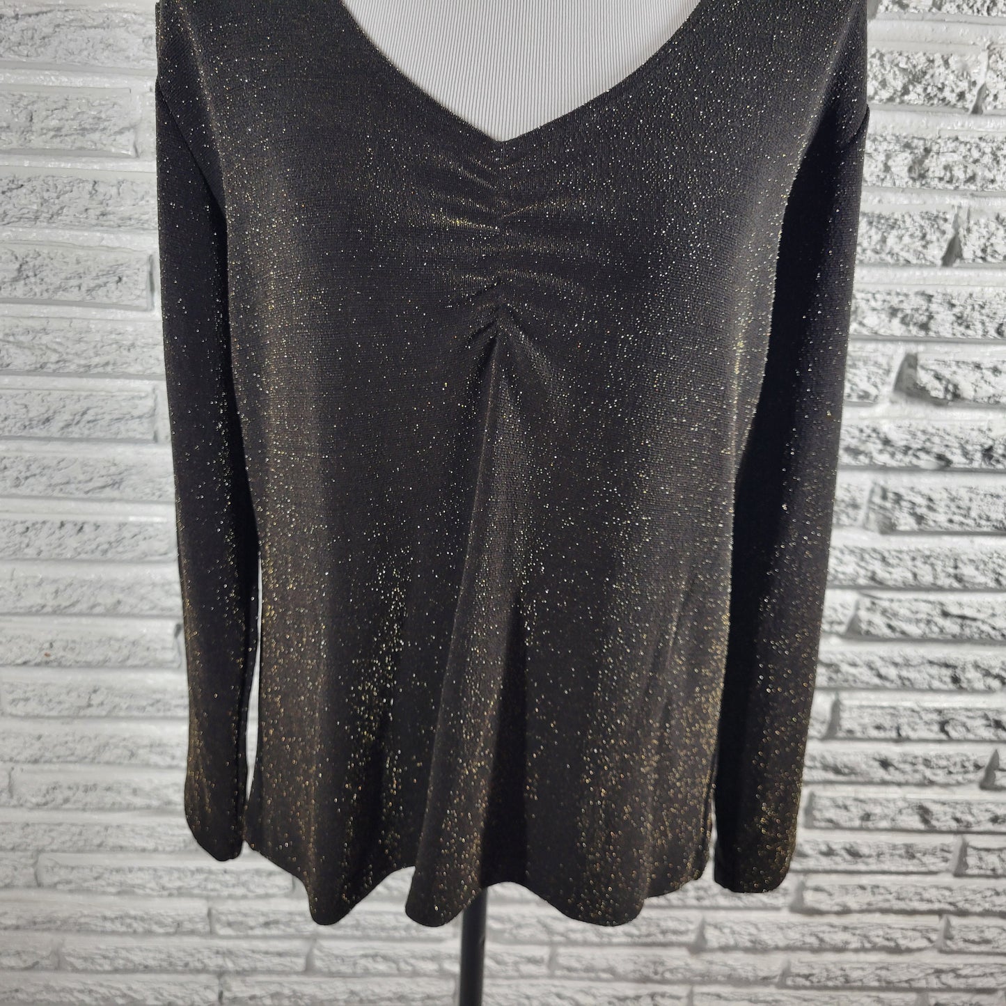 Chicos Travelers Top XL Black Metallic Sparkle Pleated V-Neck Blouse BLA141E