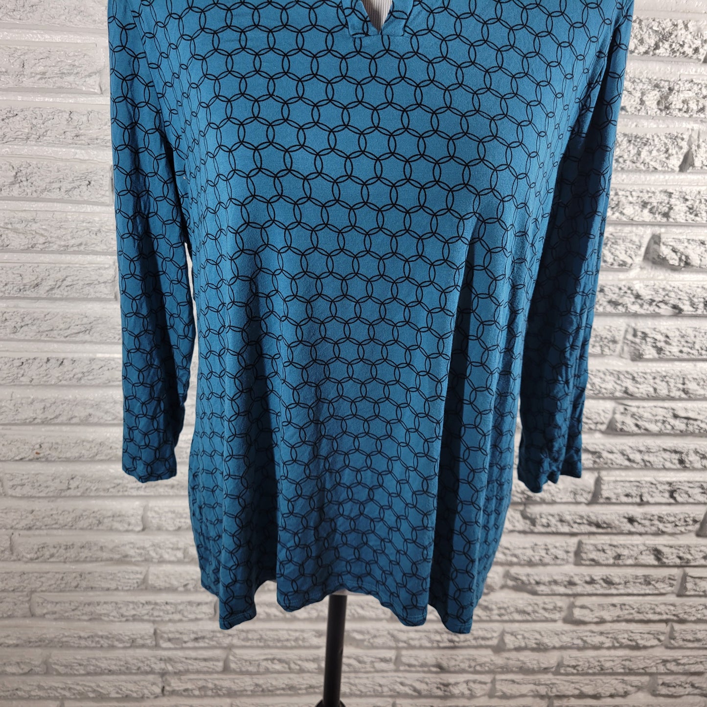 Croft & Barrow XXL Blue Geometric Keyhole Plus Size Rayon Stretch Top GEO177E
