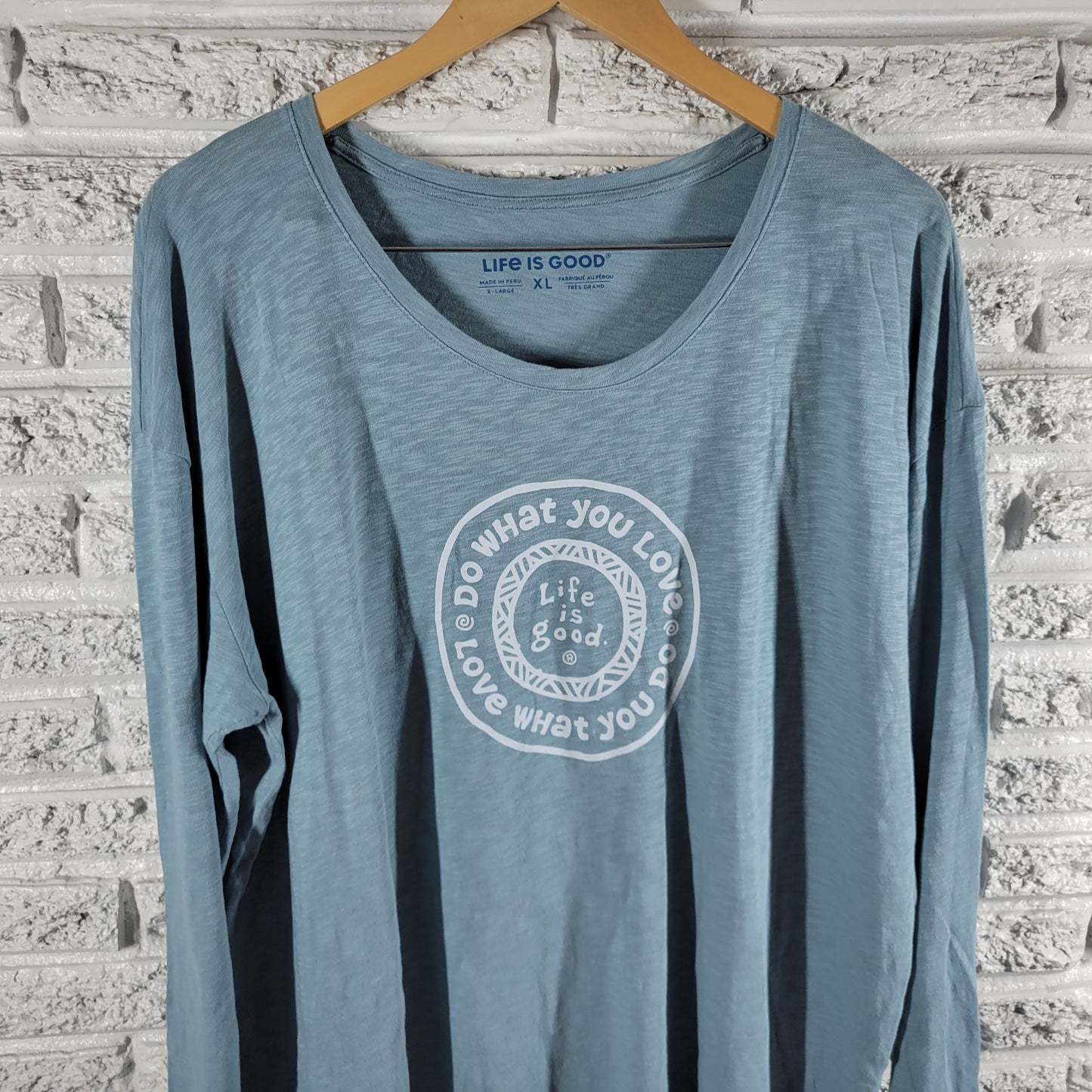 Life Is Good Tee XL Blue Long Sleeve 100% Cotton Crew Neck Pullover BLU66E