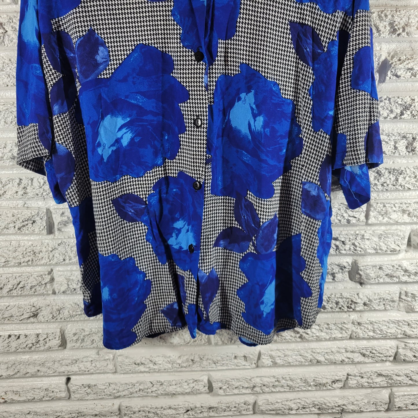 Cabrais 22W Top Blue Black Floral Button Up Shirt Plus Short Sleeve FLO6E