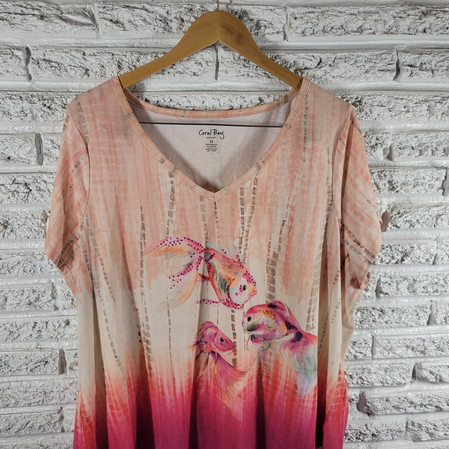 Coral Bay 3X Tee Ombre Tropical Fish Studded V Neck Short Sleeve Plus  NOV102E
