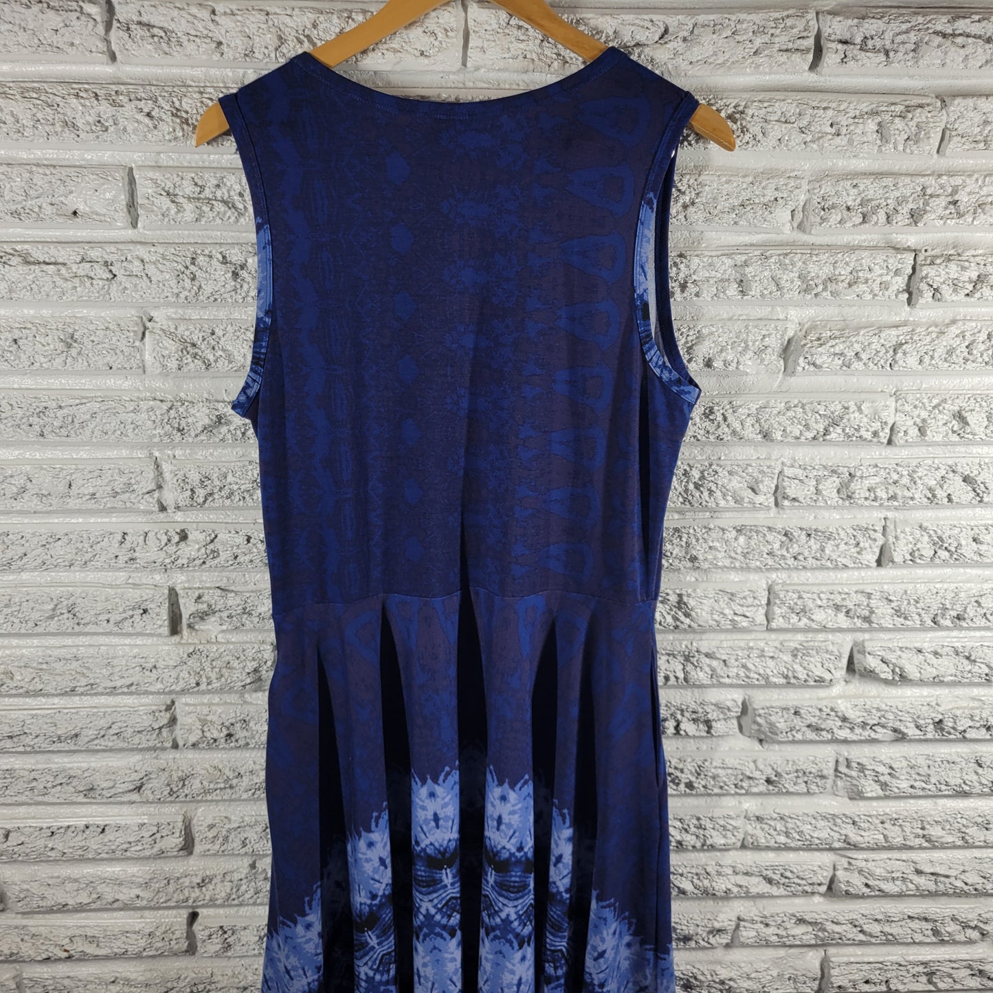 Lularoe Fit Flare Tank Dress XL Blue Tie Dye Sleeveless Pockets Crew Neck TIE18E