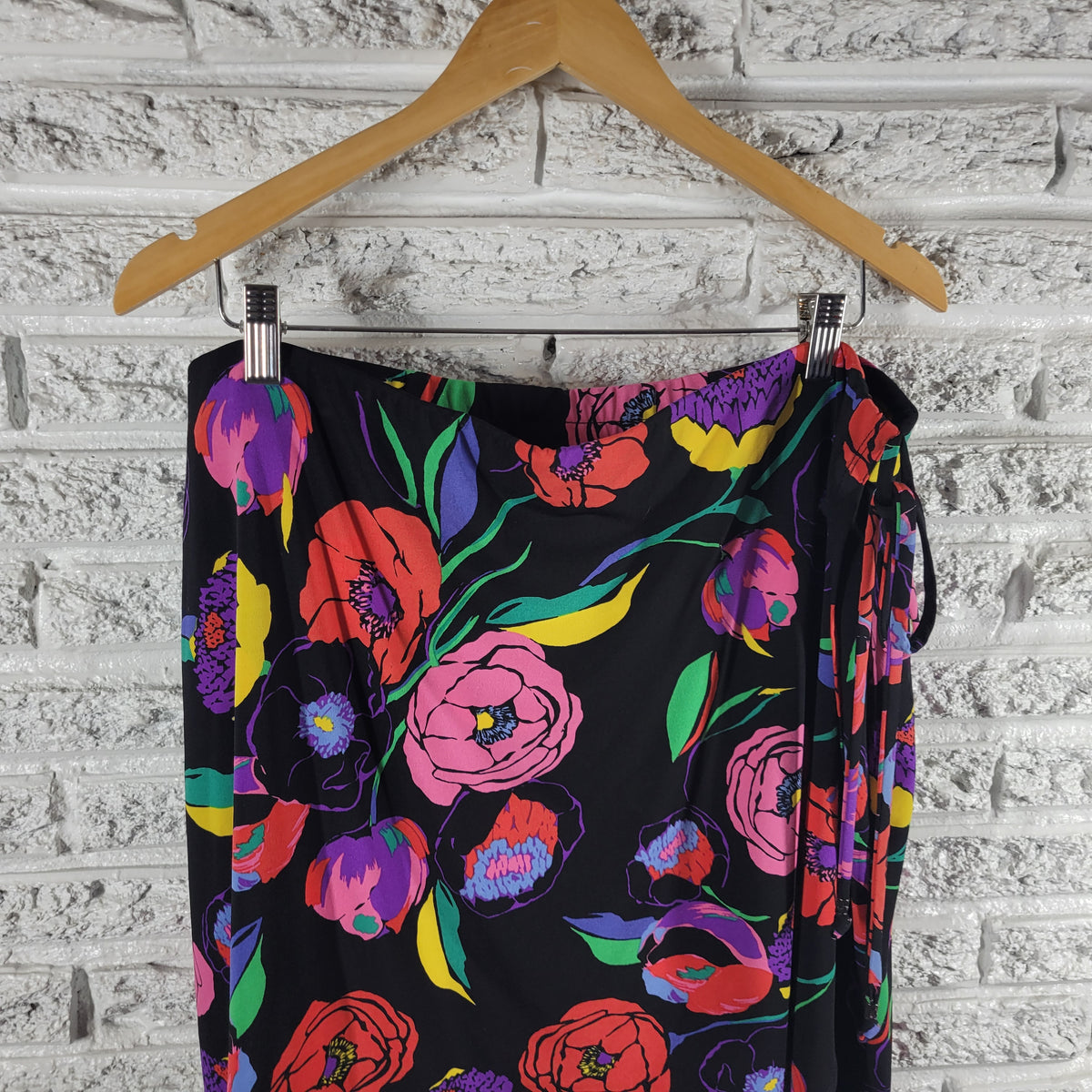 Susan Graver Skort 1X Plus Floral Pull On Elastic Waist Side Tie Casual FLO247XE