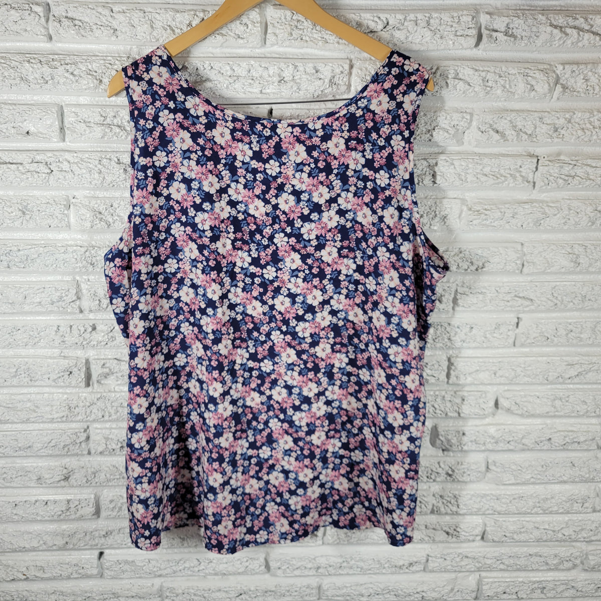 Faded Glory Women Tank Top 3X Plus Blue Pink Floral Casual Lightweight FLO179E