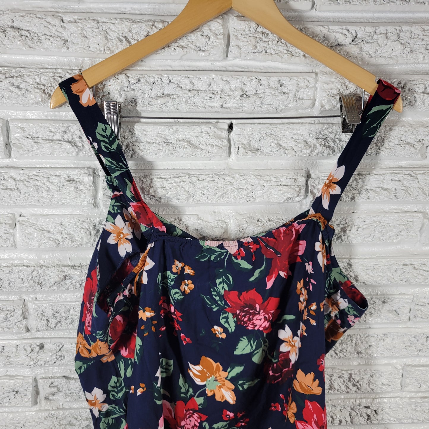 Old Navy Womens Camisole XL Floral V-Neck Rayon Cotton Strappy Tank Top FLO240E
