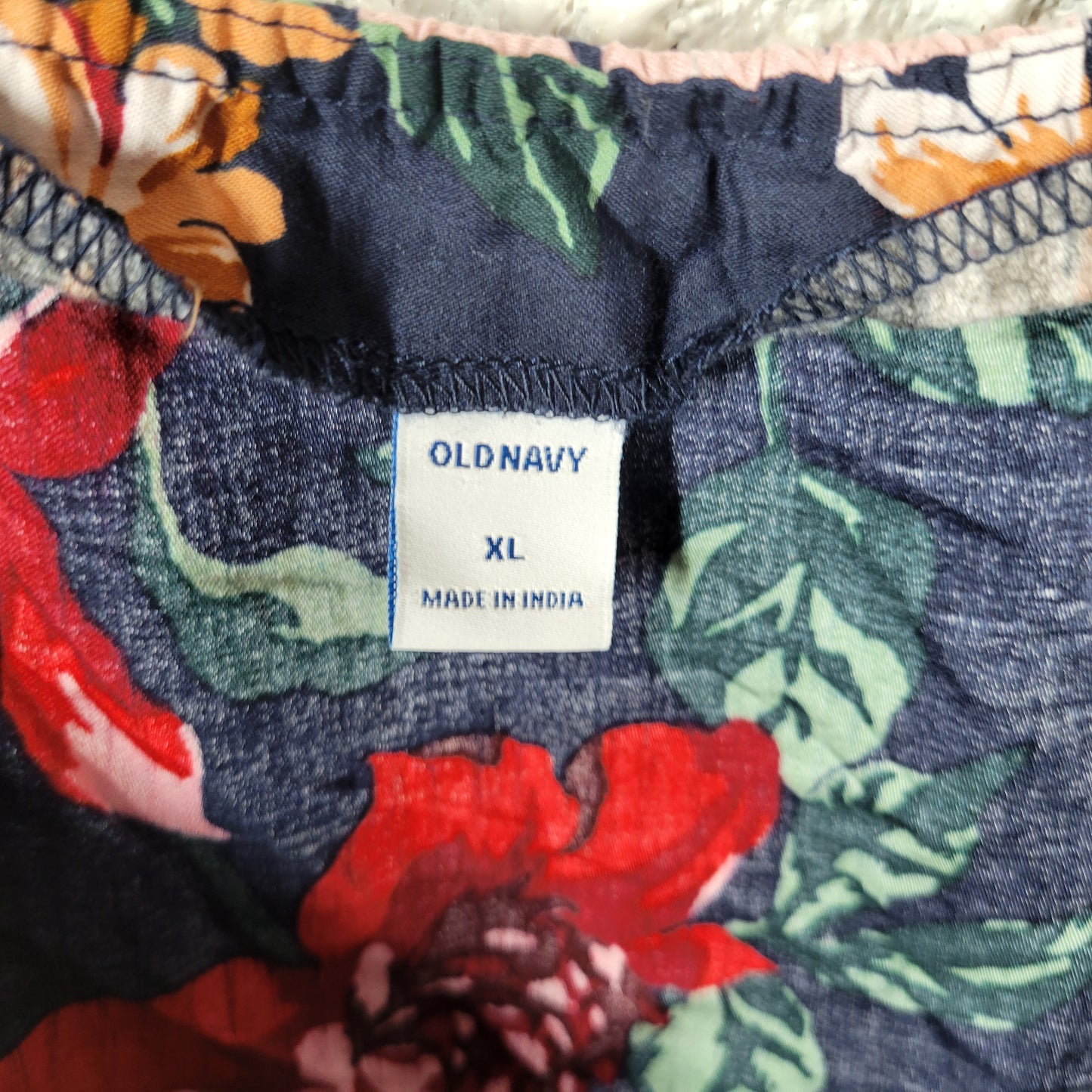 Old Navy Womens Camisole XL Floral V-Neck Rayon Cotton Strappy Tank Top FLO240E