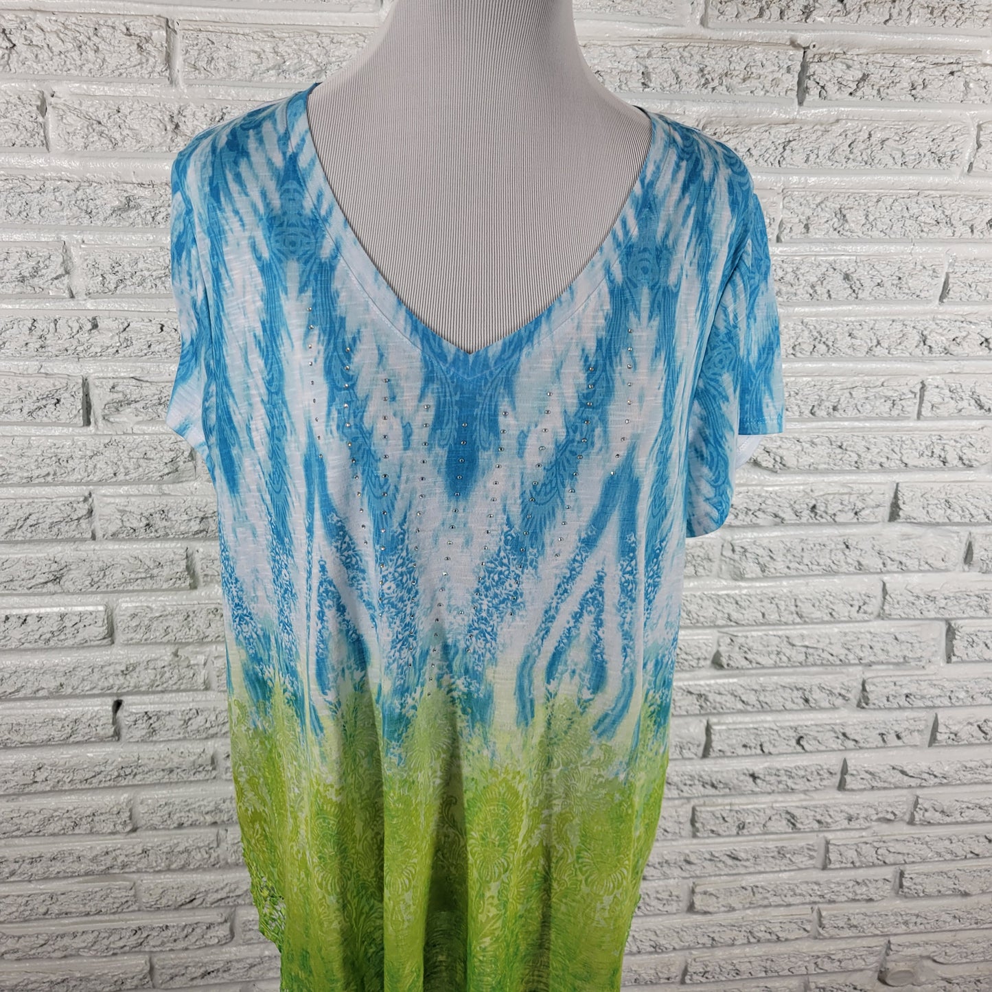 Time and Tru Womens Tee XXL 20 Blue Green Watercolor Lace Hem Rhinestone WAT68E