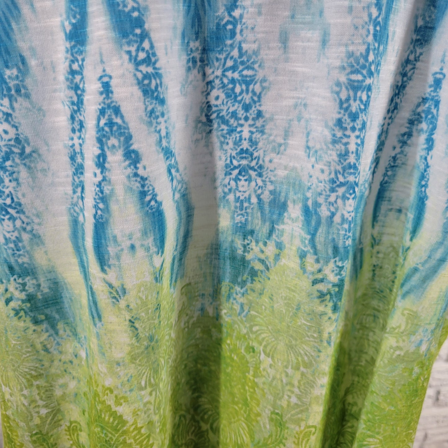 Time and Tru Womens Tee XXL 20 Blue Green Watercolor Lace Hem Rhinestone WAT68E