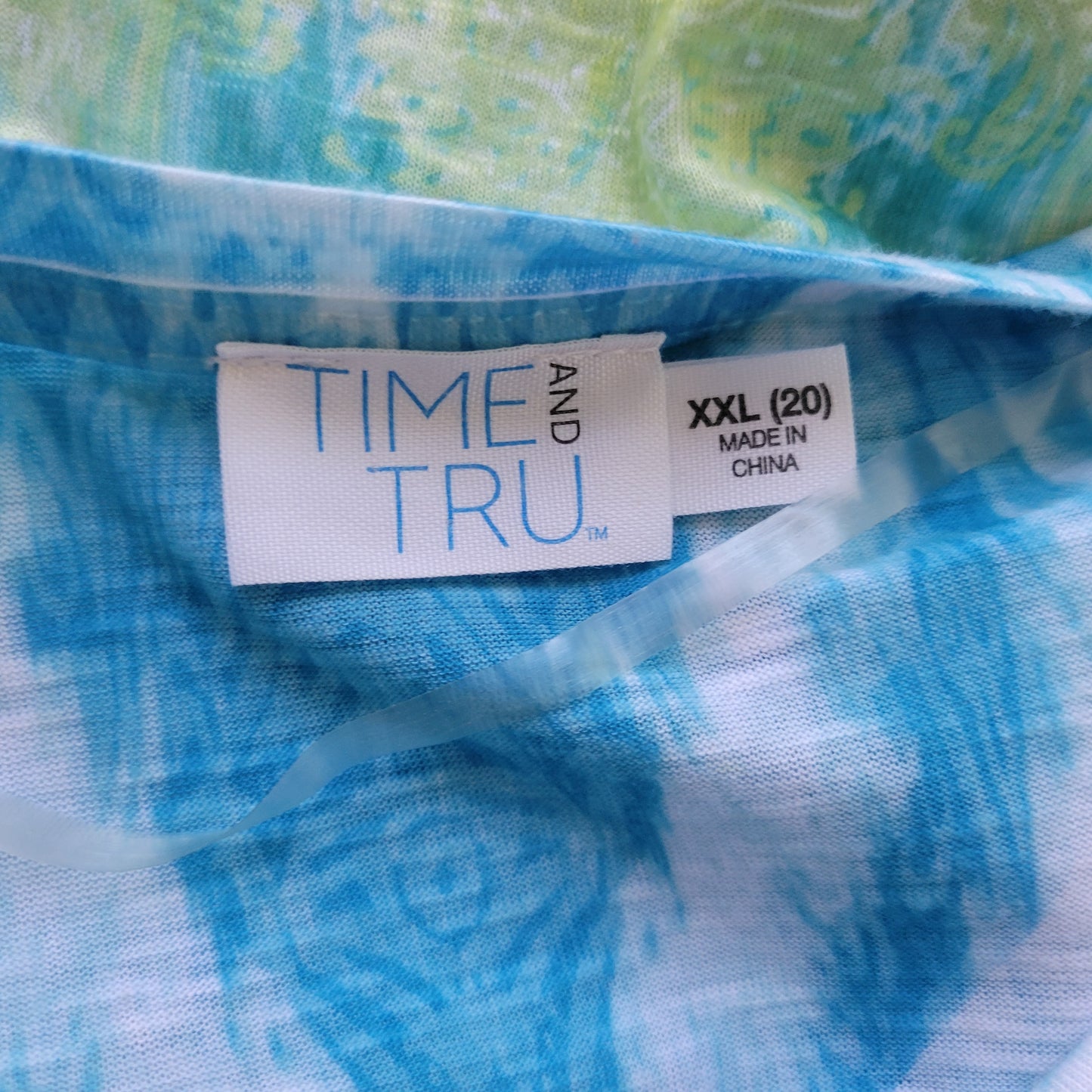 Time and Tru Womens Tee XXL 20 Blue Green Watercolor Lace Hem Rhinestone WAT68E