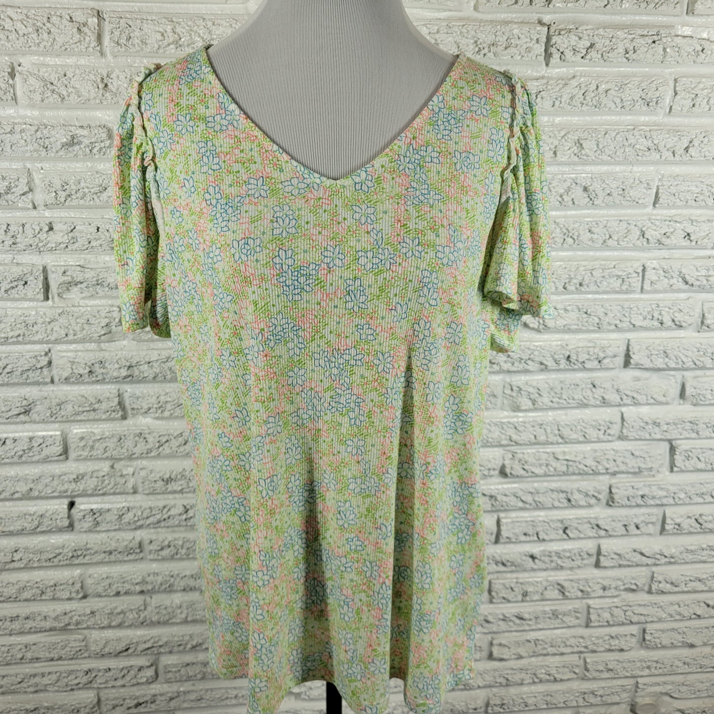 CJ Banks Womens Top 1X Ruffle Sleeve Floral V-Neck Blouse Knit Pullover FLO278E