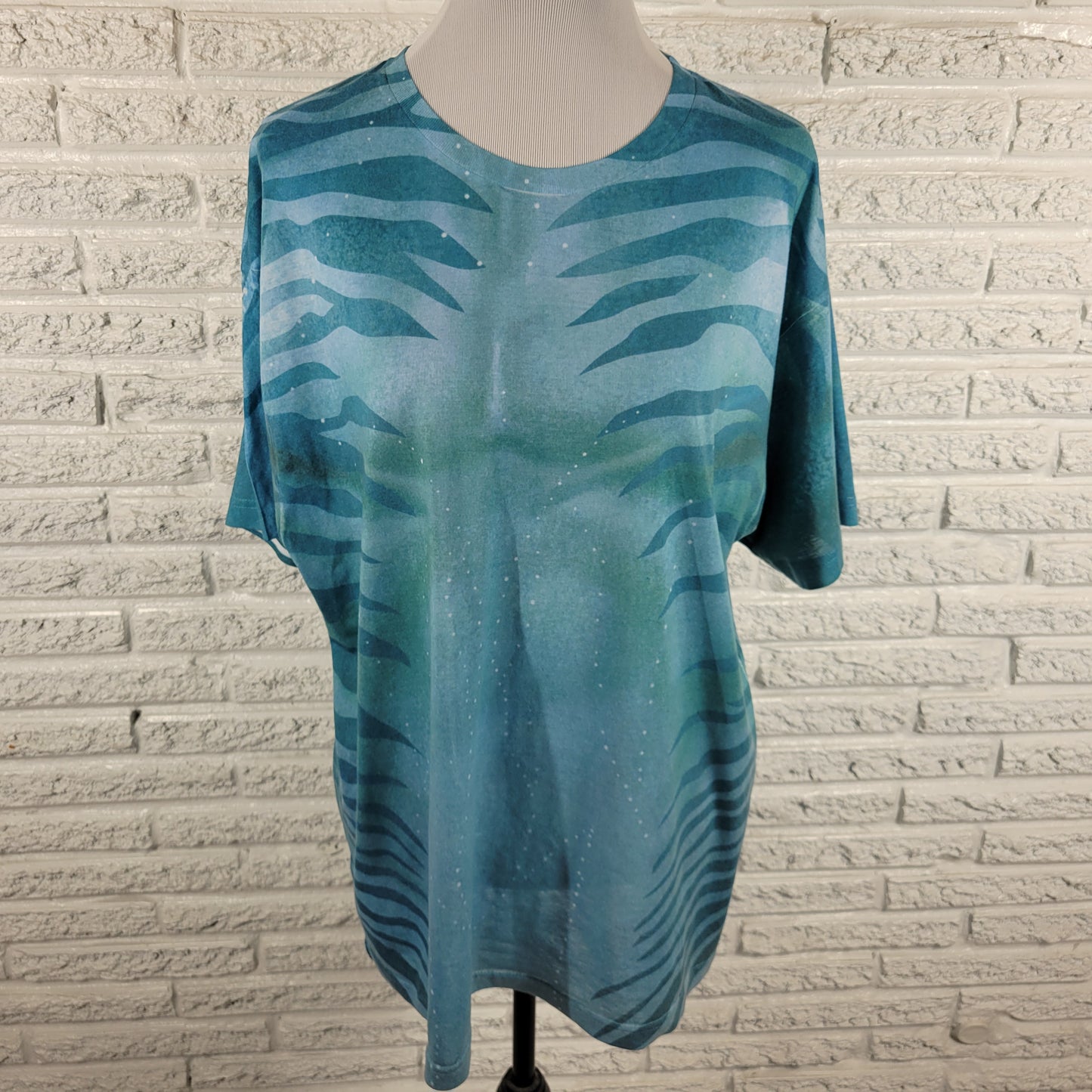 Disney Pandora Womens Tee XL Blue Animal Print Short Sleeve T-Shirt BLU75E