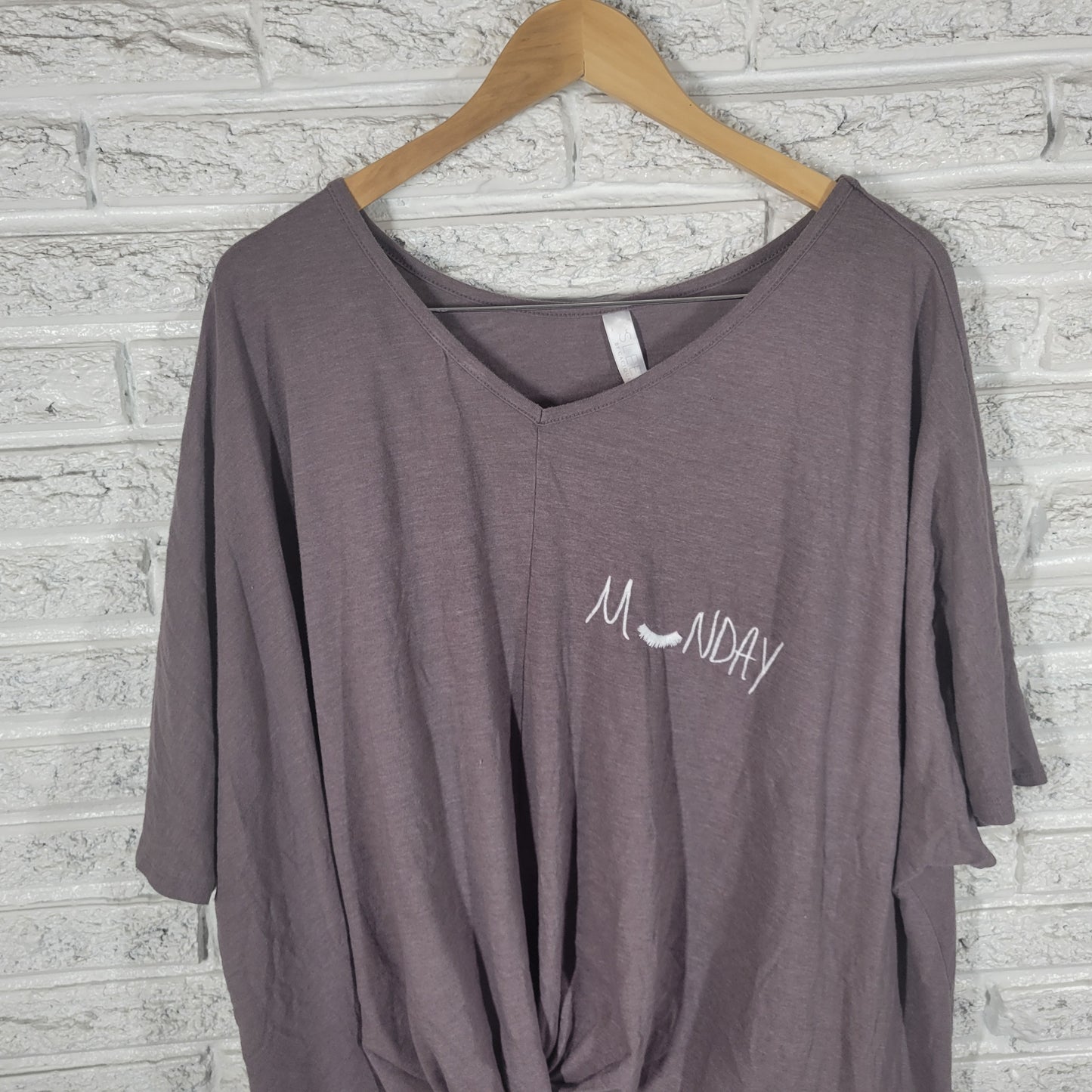 Cacique Pajama Top 26/28 Gray Cotton Blend Monday Plus Sleep Embroidered B5E