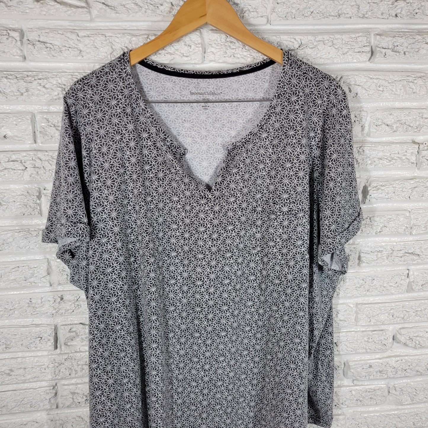 Woman Within Womens Tee 3X Gray White Geometric V-Neck Short Sleeve GEO27E