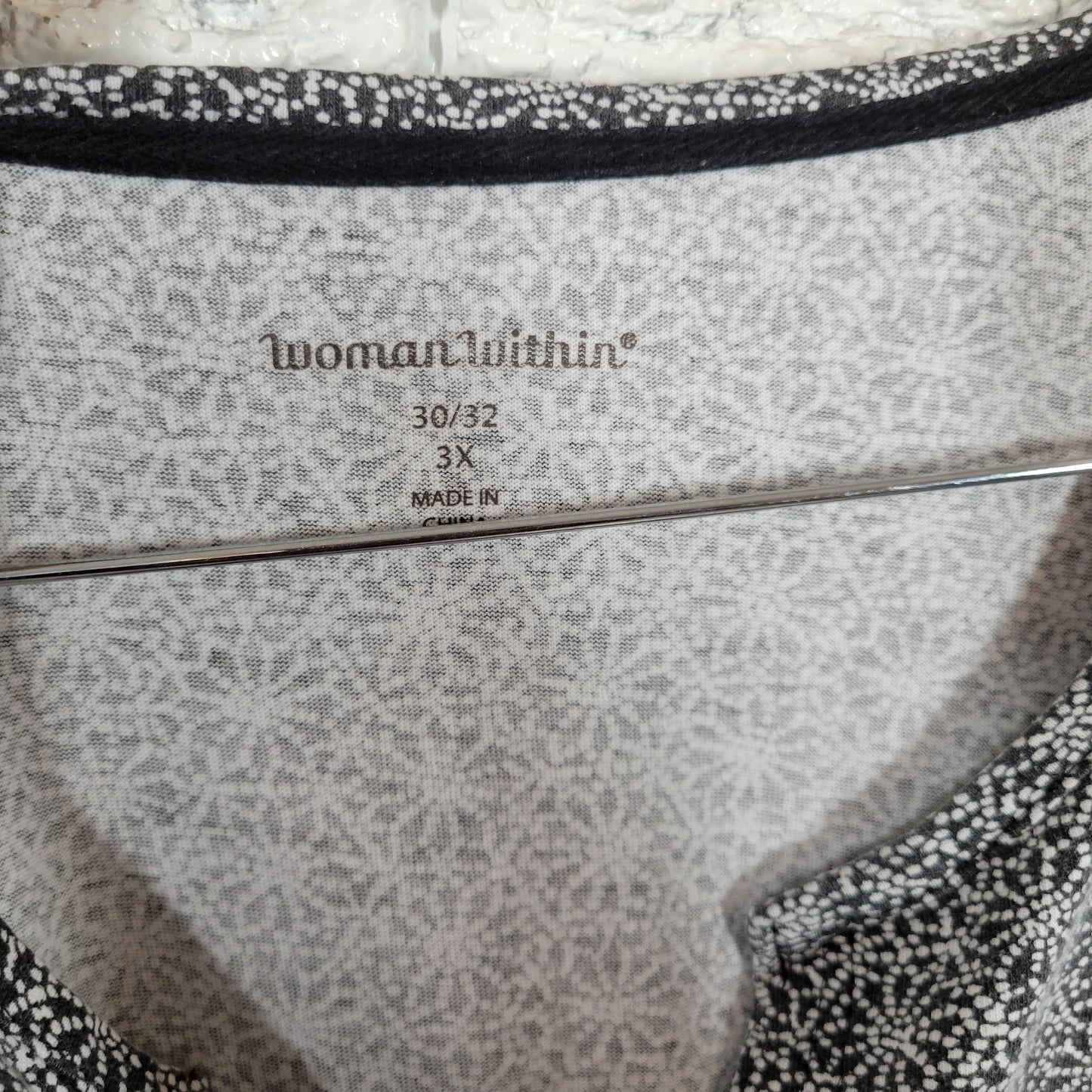 Woman Within Womens Tee 3X Gray White Geometric V-Neck Short Sleeve GEO27E