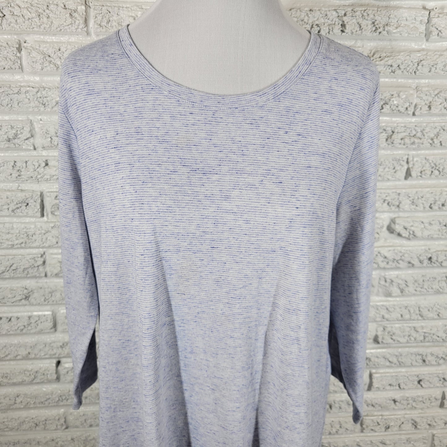 Chicos Womens Tee XL Blue Stripe 3/4 Sleeve Crewneck Knit Stretch Travel STR176E