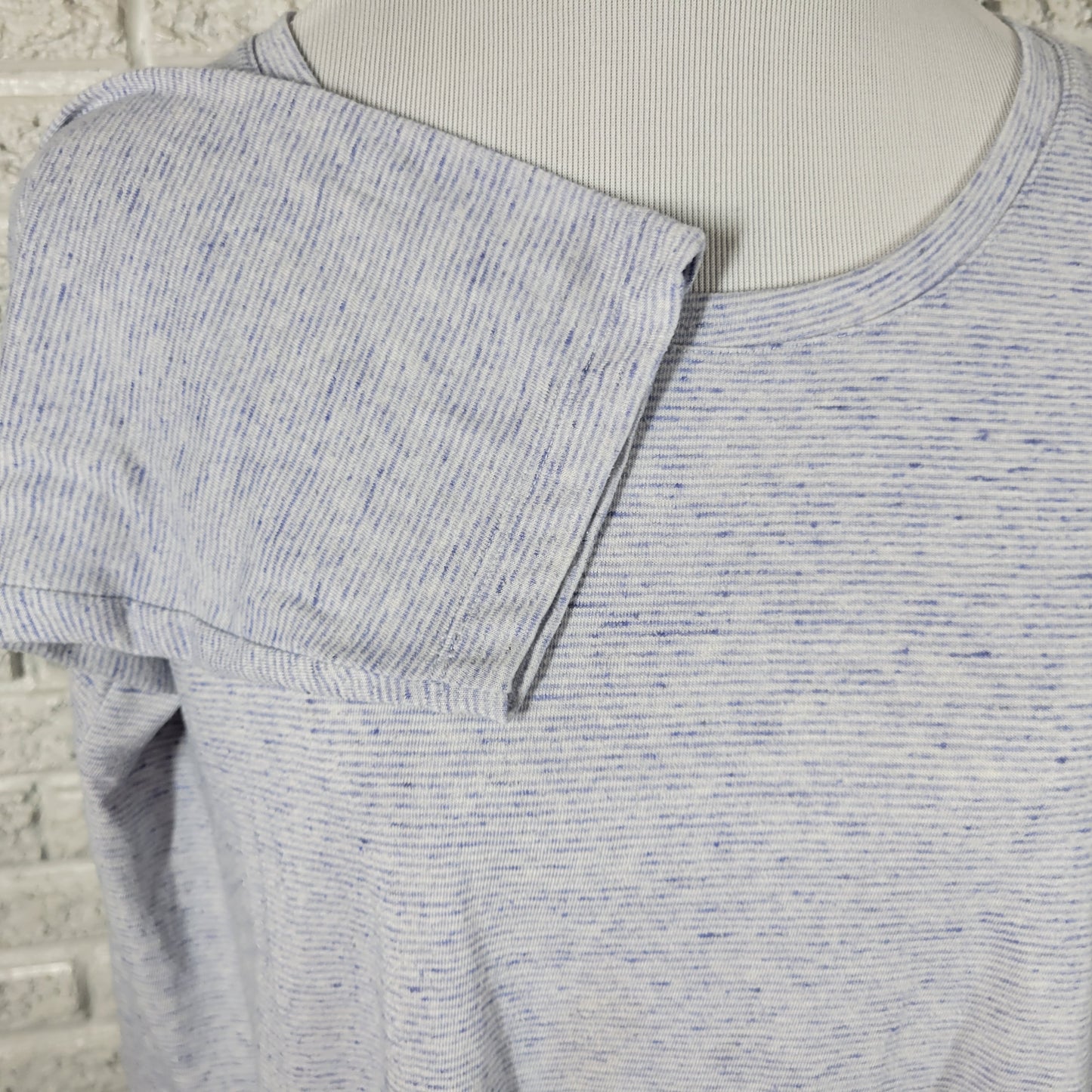 Chicos Womens Tee XL Blue Stripe 3/4 Sleeve Crewneck Knit Stretch Travel STR176E