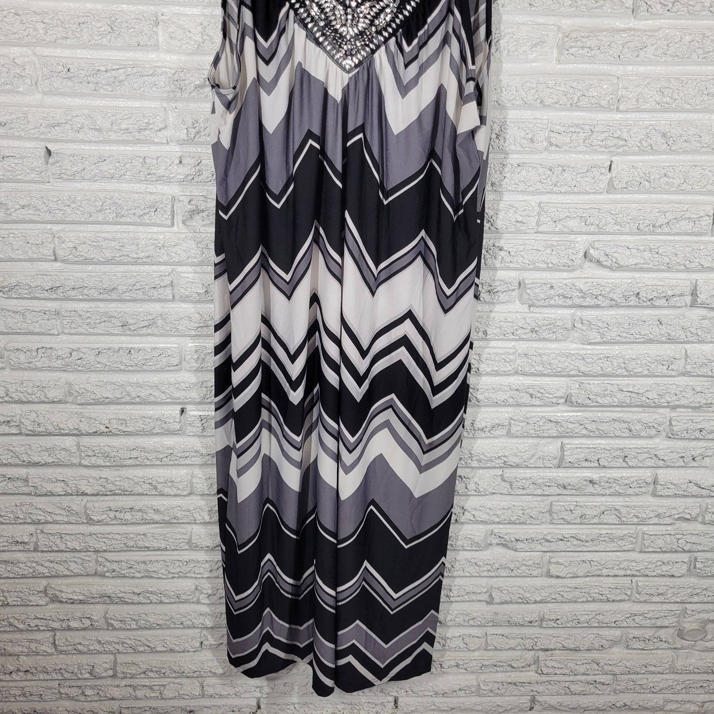 Catherines Dress 2X Black Gray Geometric Tank Maxi V-Neck Studded Sequin GEO189E