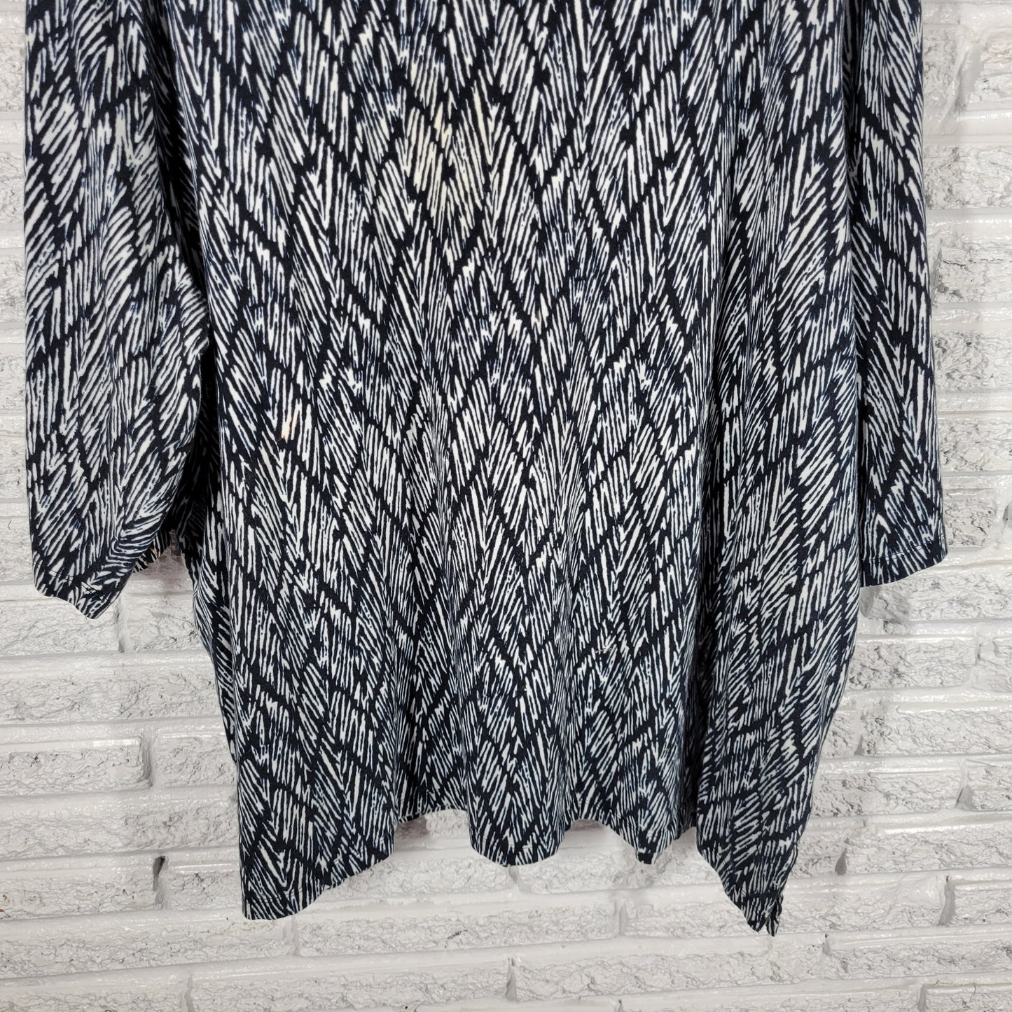 Catherines Womens 4X Indigo Blue Geometric V-Neck 3/4 Sleeve Cotton Tee GEO156XE