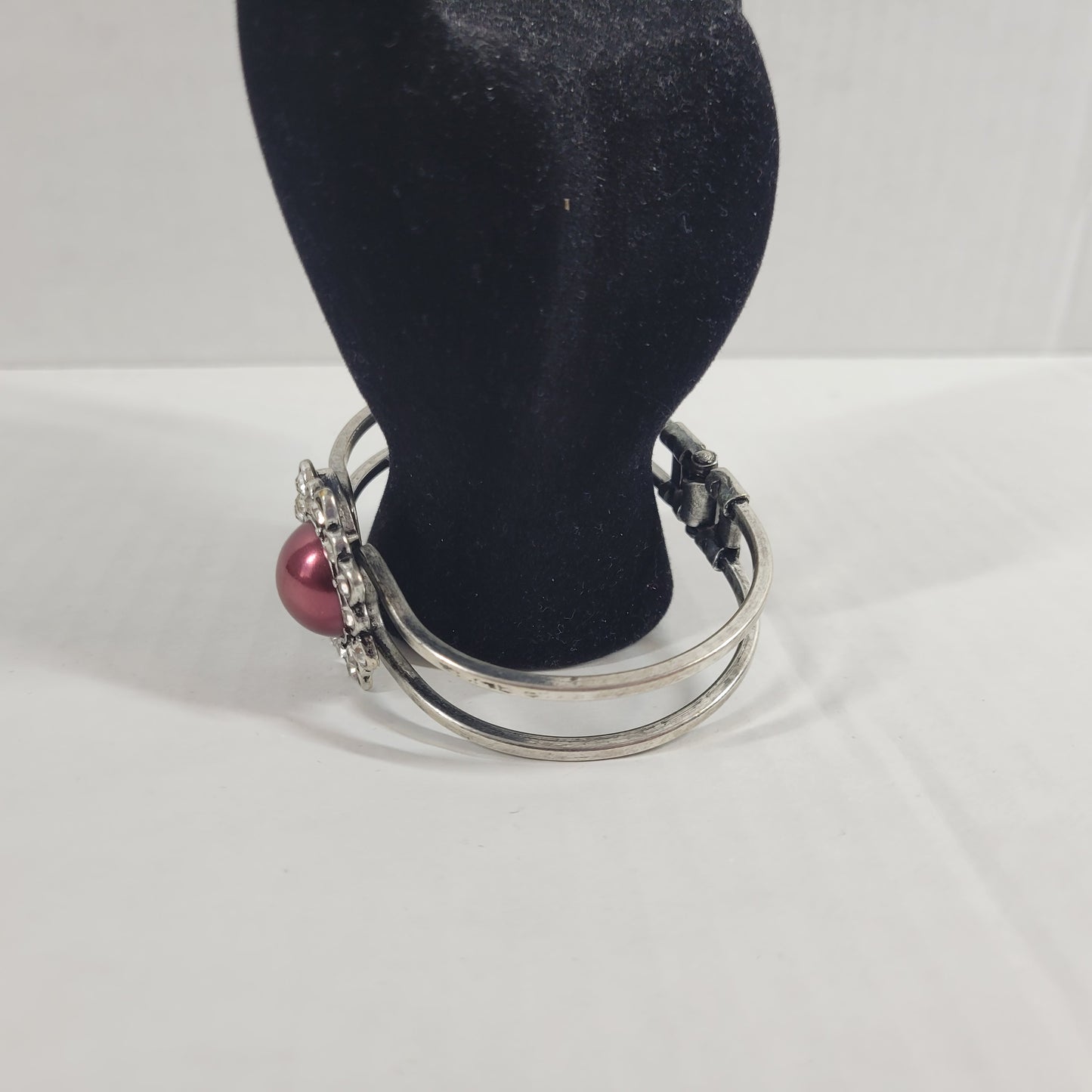 Silver Tone Faux Pearl Rhinestone Flower Hinge Bangle Bracelet Cabochon B23E