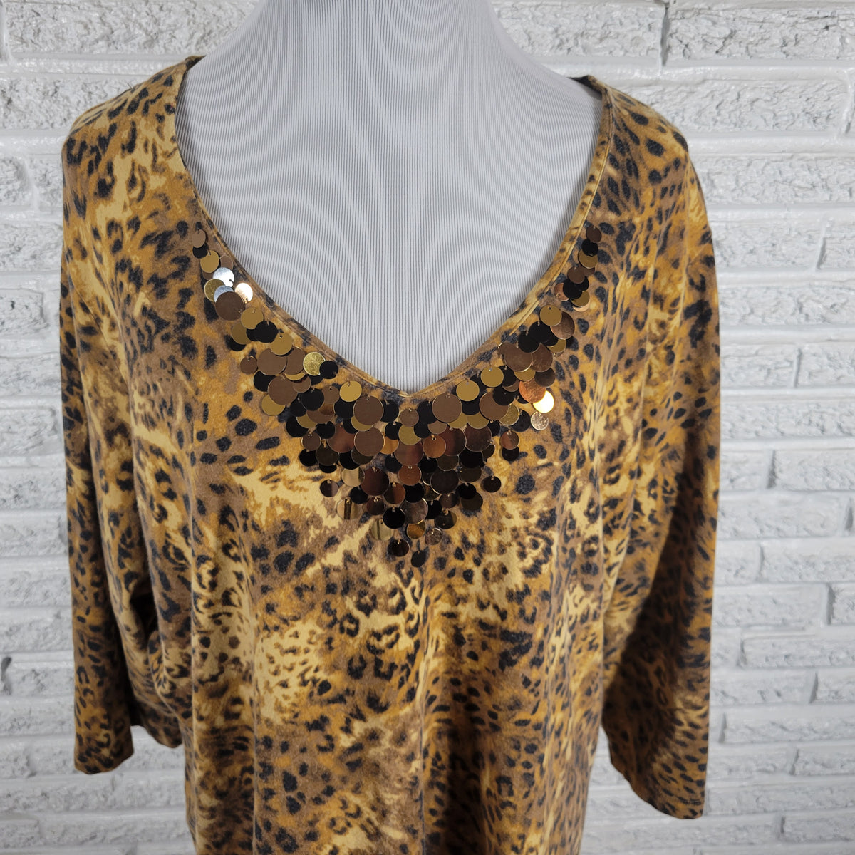 Ruby Rd Animal Print Sequin V-Neck Top 2X Tan Brown 3/4 Sleeve Knit ANI37E
