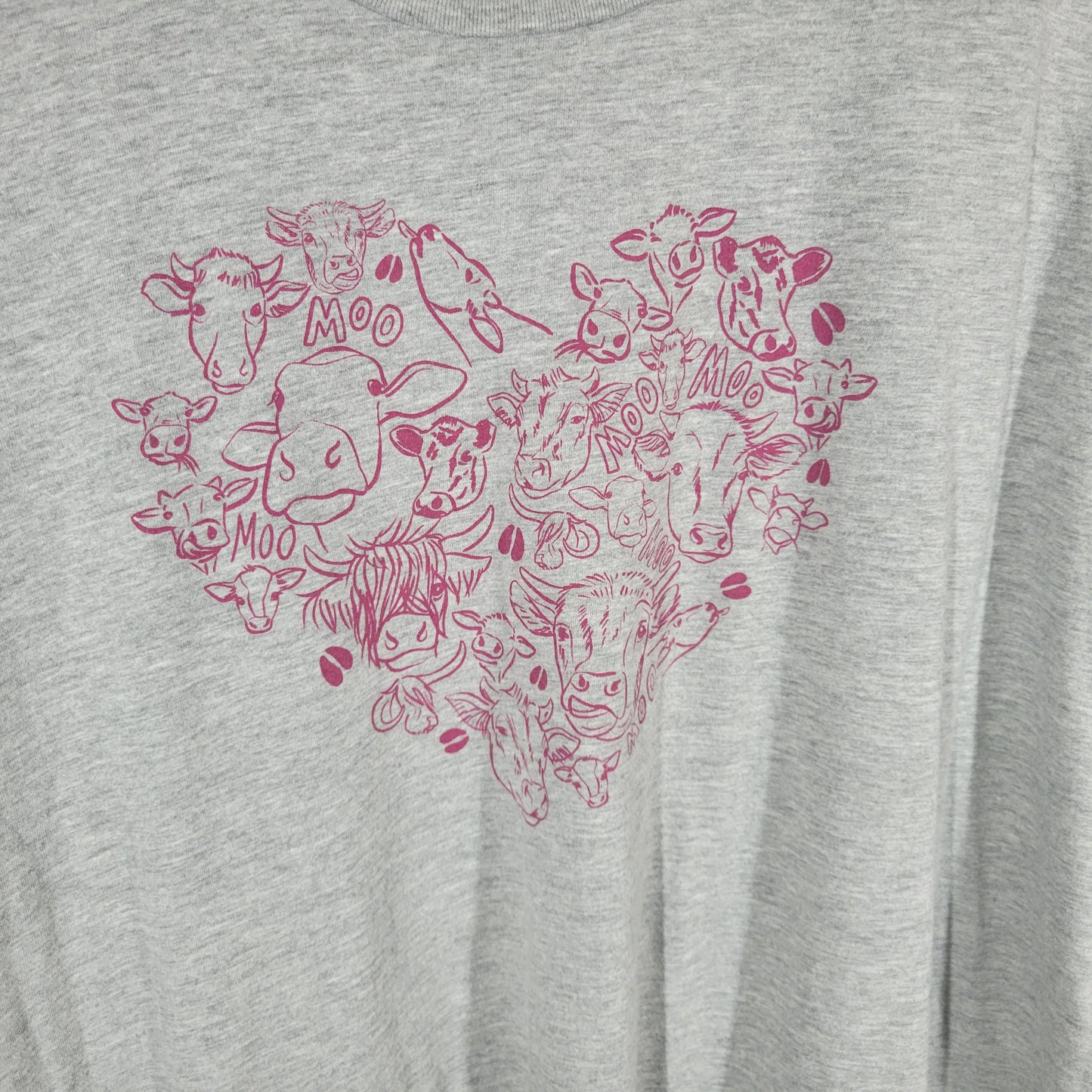 Lincoln Outfitters Womens 3X T-Shirt Gray Cow Graphic Heart Print A7E