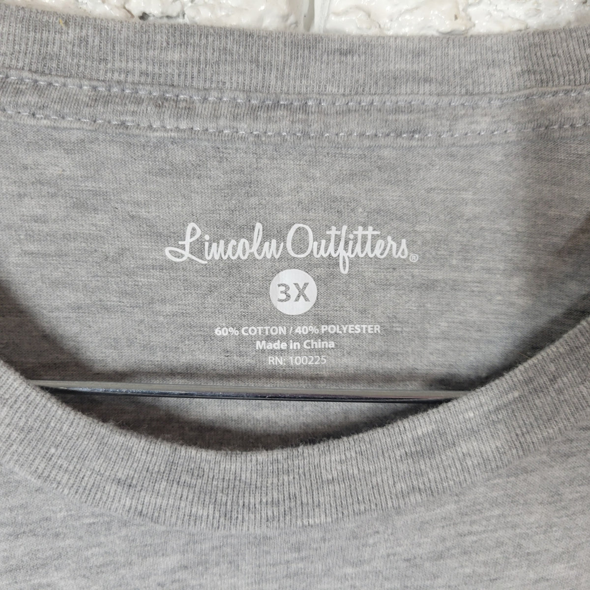 Lincoln Outfitters Womens 3X T-Shirt Gray Cow Graphic Heart Print A7E
