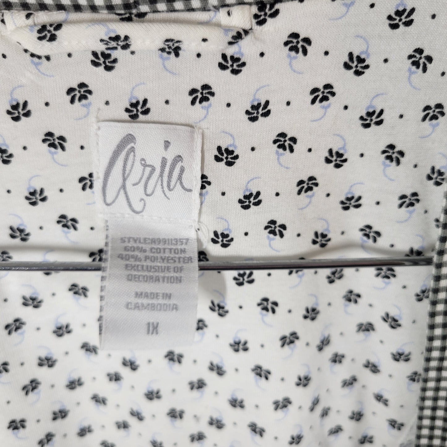 Aria Floral Gingham Check Robe 1X Black White V-Neck 3/4 Sleeve Belted FLO48E