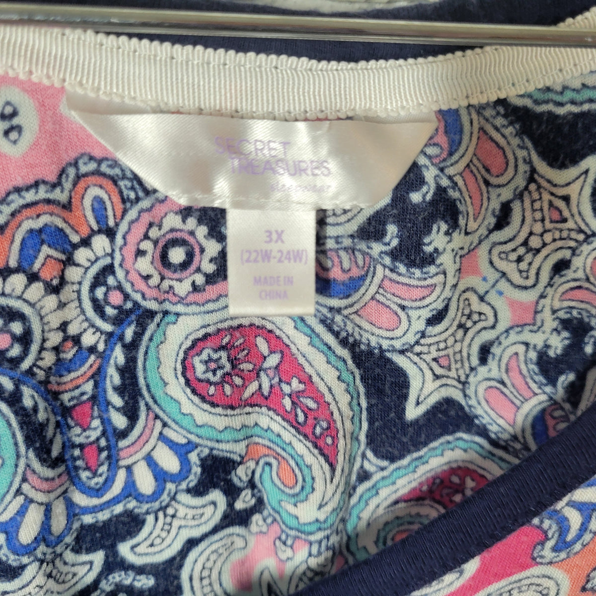Secret Treasures Paisley Pajama Top 3X Blue Pink V-Neck Short Sleeve PAI36E