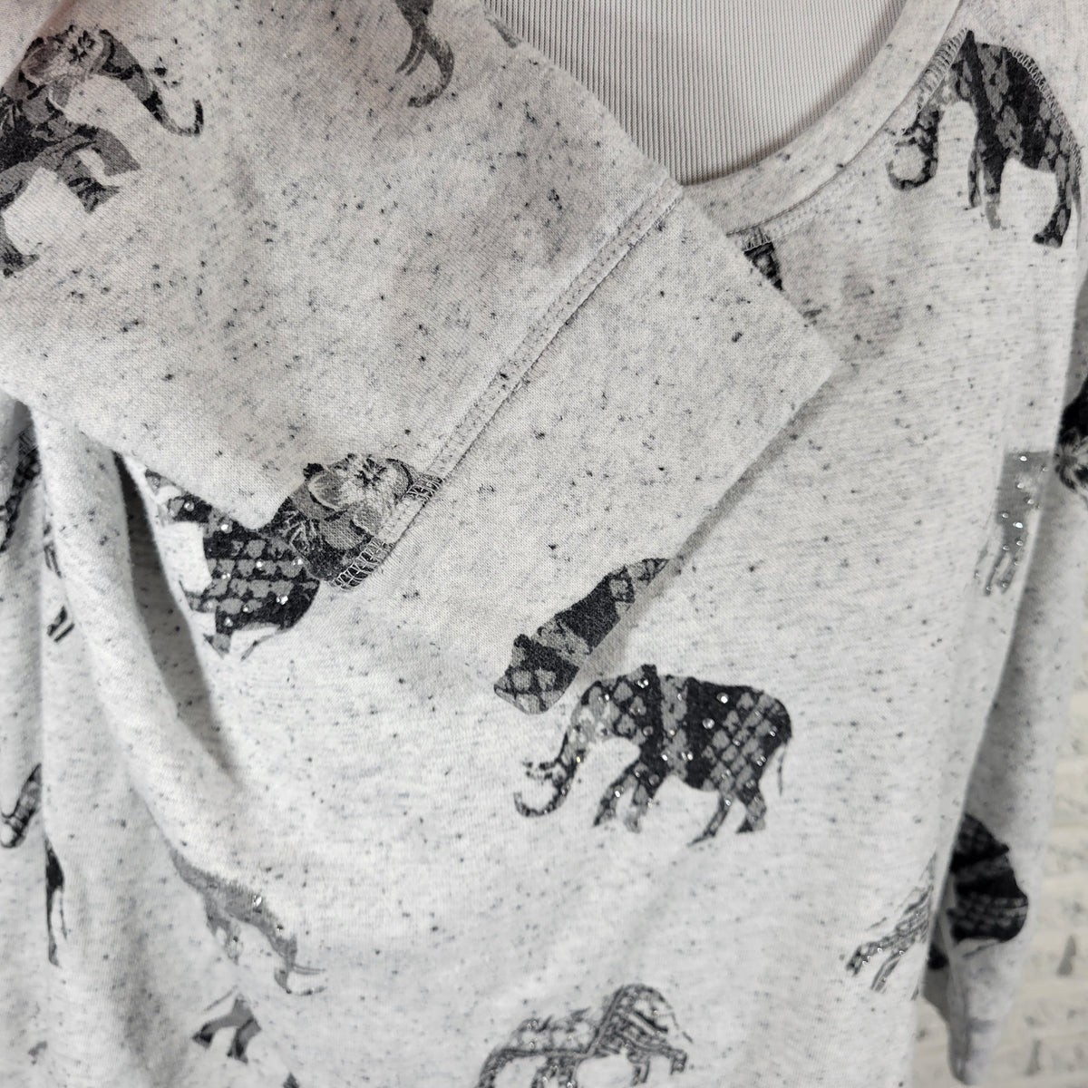 Style & Co Women XL Gray Elephant Rhinestone Sweatshirt 3/4 Sleeve GRA22E