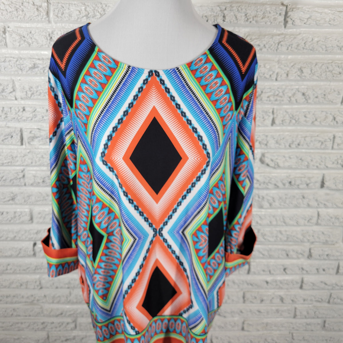 New Directions Tunic Blouse 1X Plus Size Geometric Multicolor Roll Tab GEO200E
