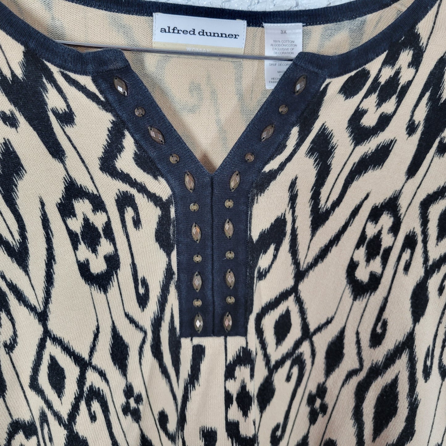 Alfred Dunner Sweater 3X 3XL Beige Black Geometric Studded V-Neck GEO194E