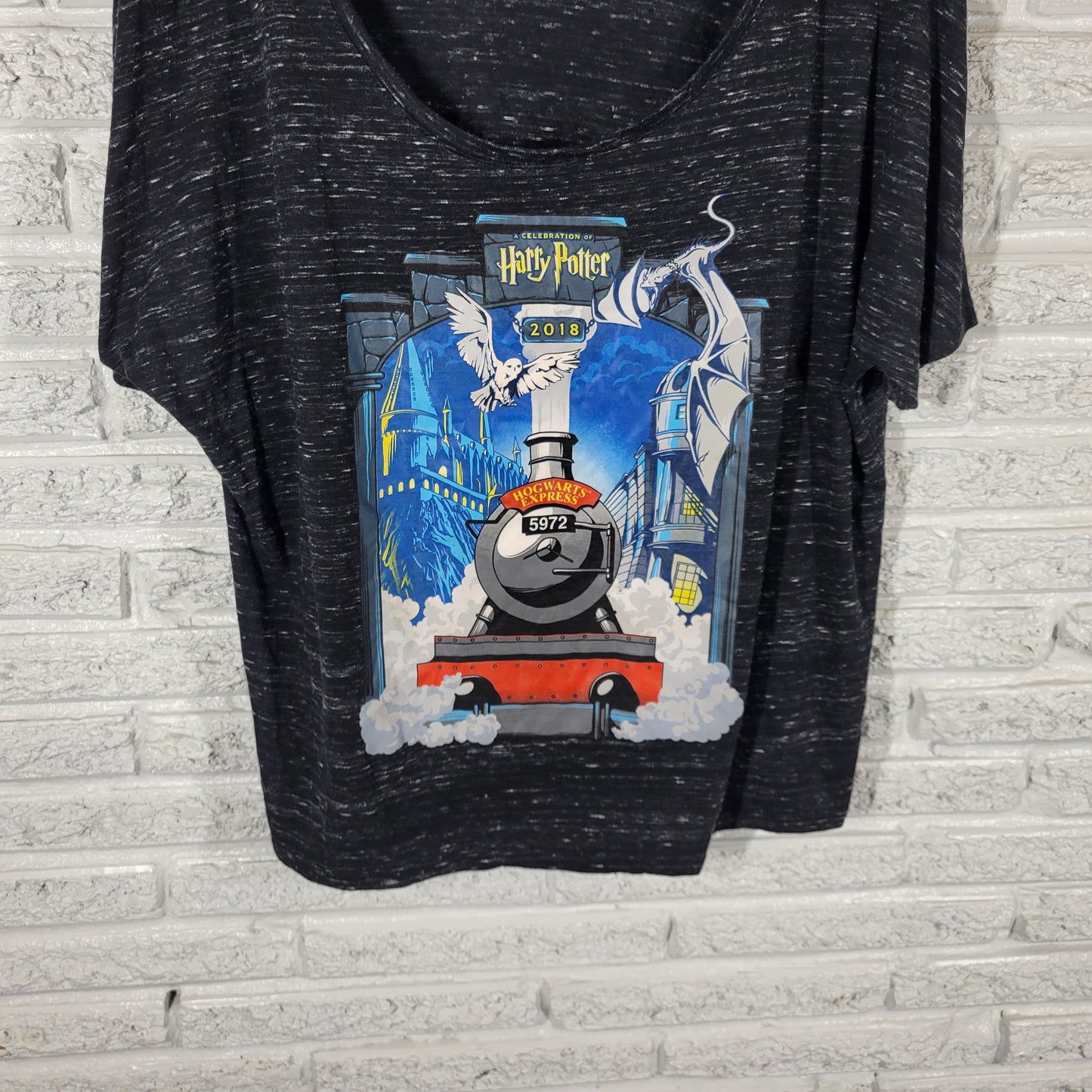Universal Studios Harry Potter XL 2018 Celebration Hogwarts Express Shirt NOV16E