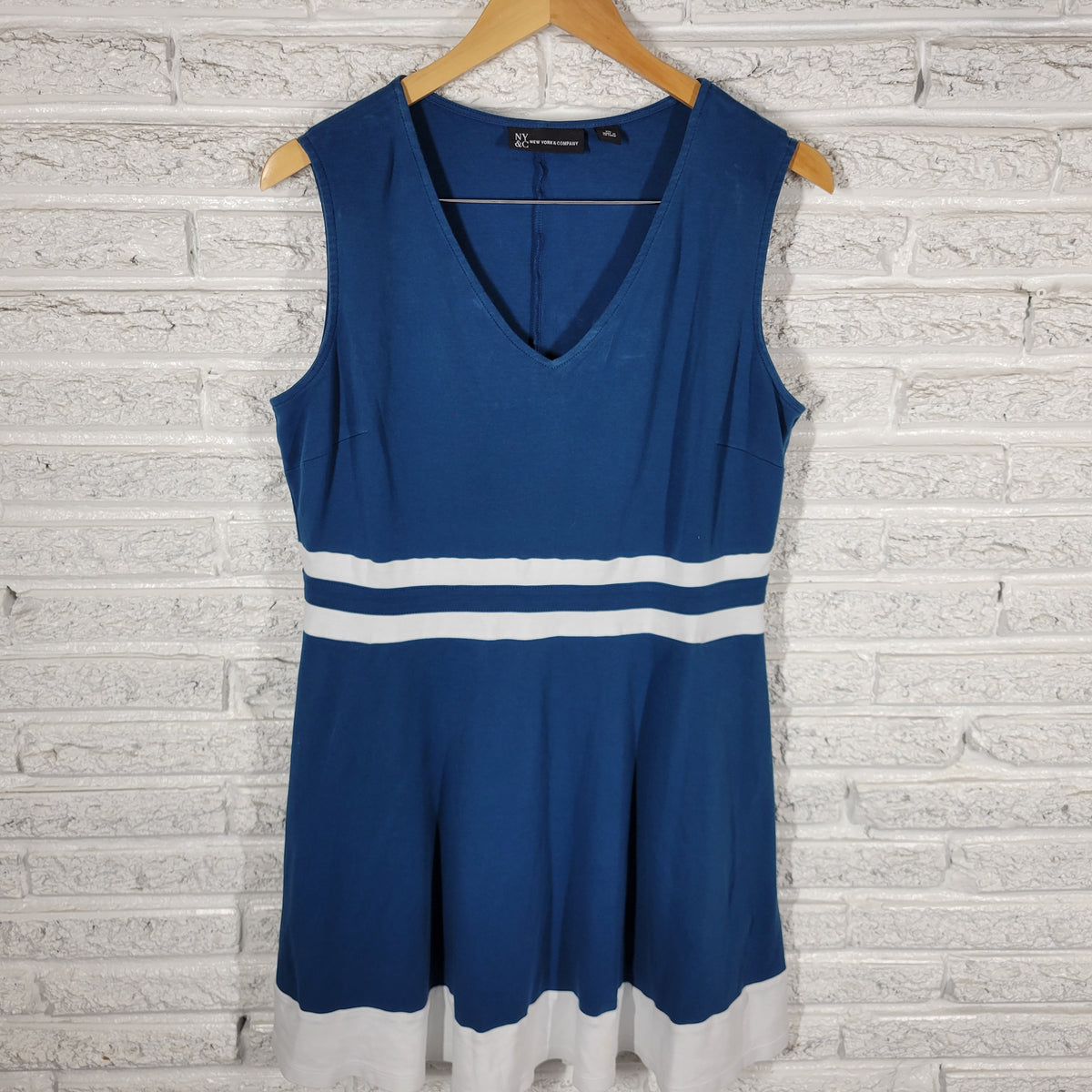 NY&Co Womens Mini Dress XL Blue White Fit Flare Sleeveless V-Neck Cotton BLU22E