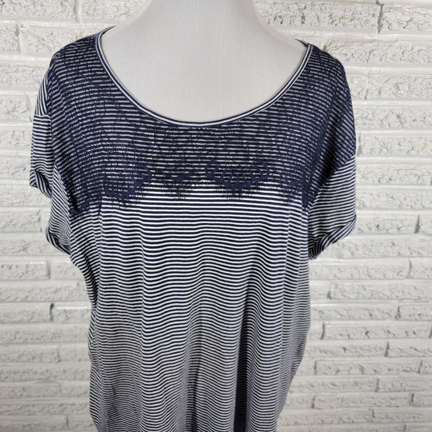 Sonoma Womens Tee 1X Plus Blue White Striped Lace Trim Short Sleeve STR98E