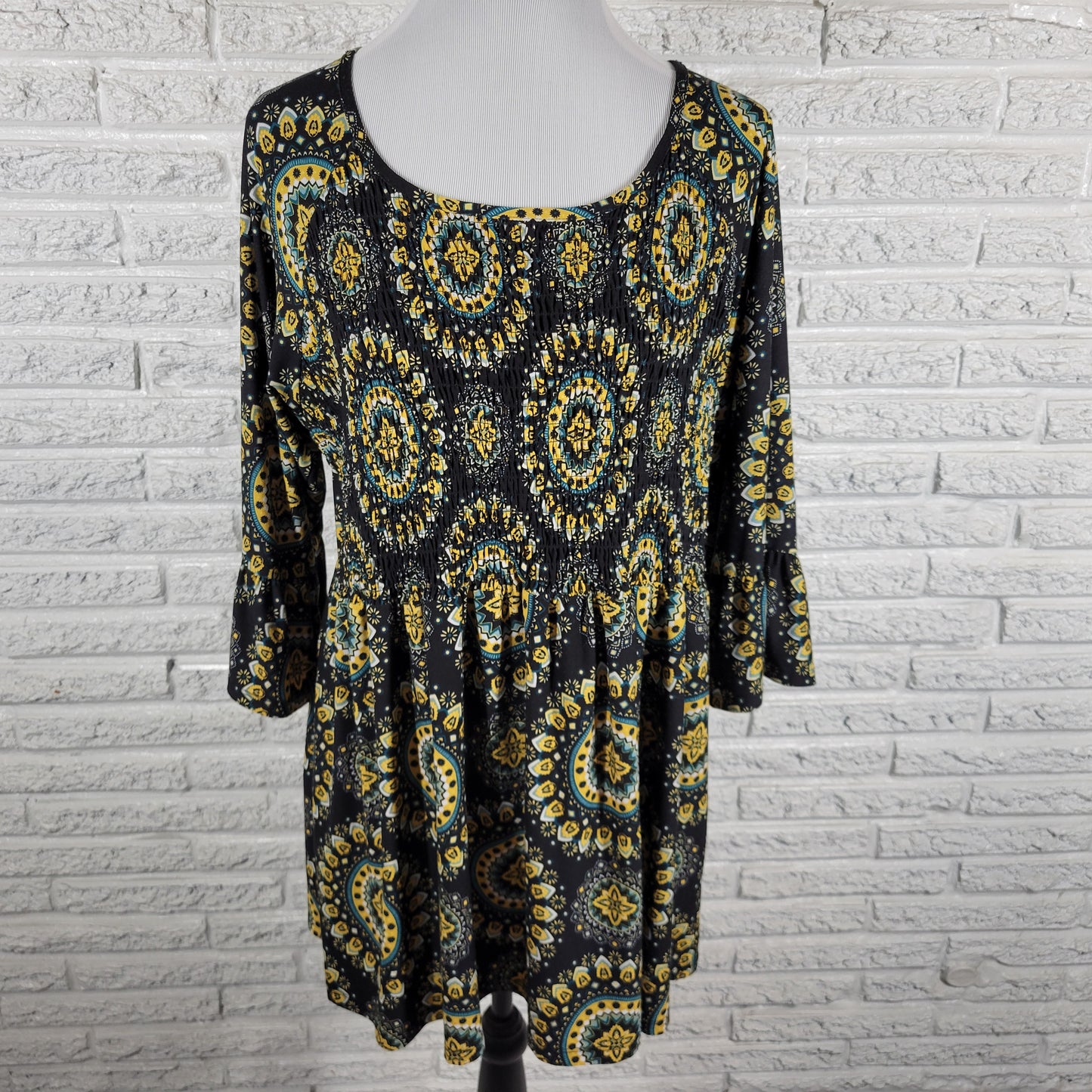 Bobbie Brooks Women Tunic Blouse 2X Plus Size Geometric Bell Smocked GEO107XE