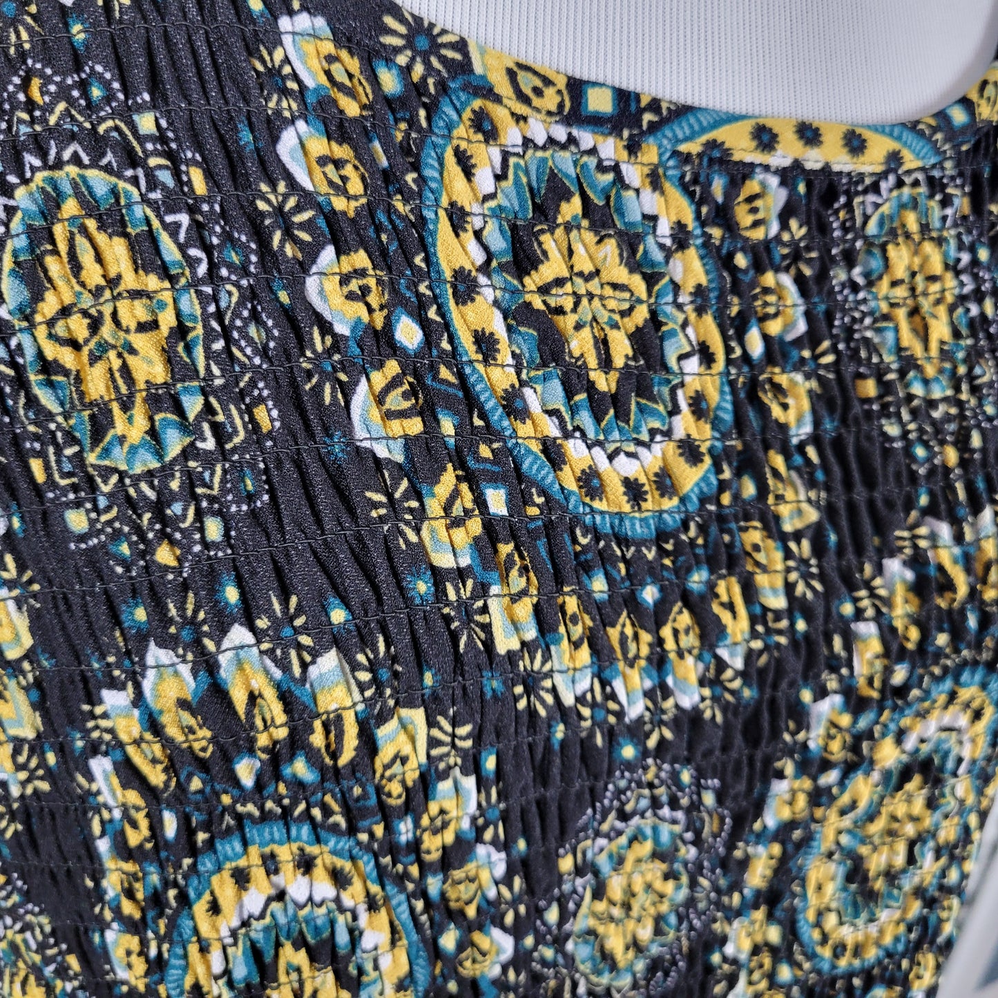 Bobbie Brooks Women Tunic Blouse 2X Plus Size Geometric Bell Smocked GEO107XE