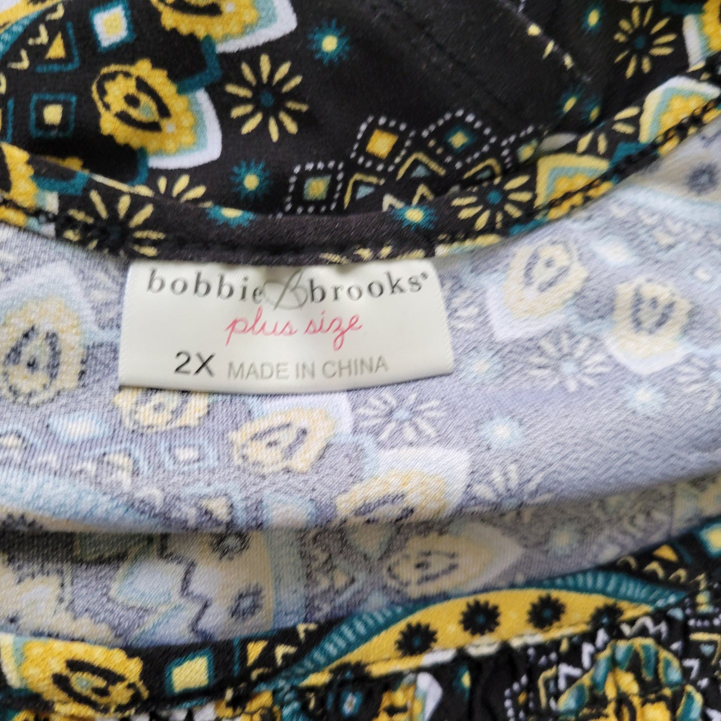 Bobbie Brooks Women Tunic Blouse 2X Plus Size Geometric Bell Smocked GEO107XE