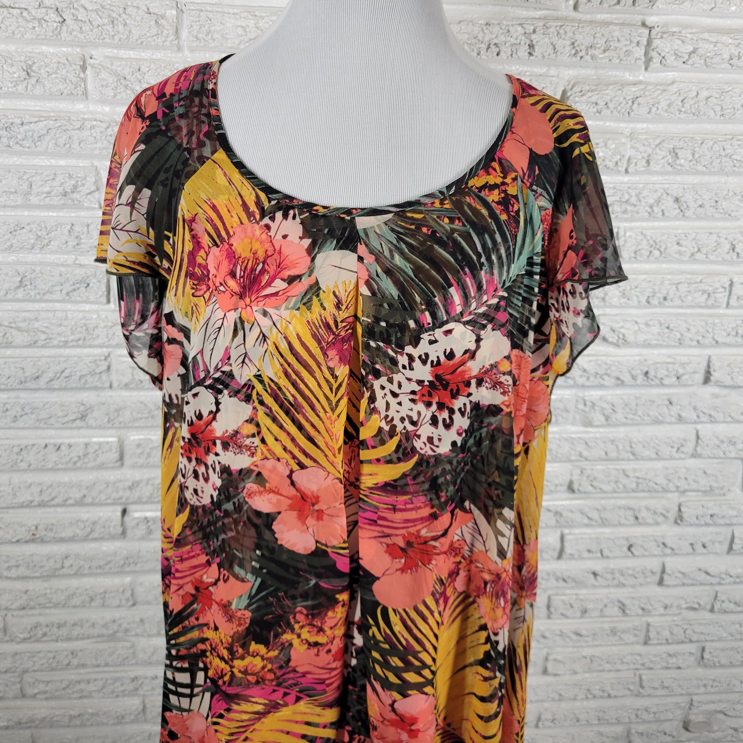 Roz & Ali Womens Top 2X Plus Floral Sheer Flutter Sleeve Split Front FLO6E