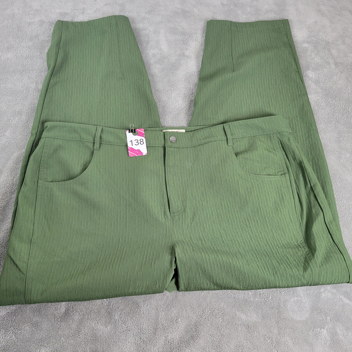 LOGO Lori Goldstein Pants 18W Green Crinkle Crepe Straight Leg Dress GRE46E