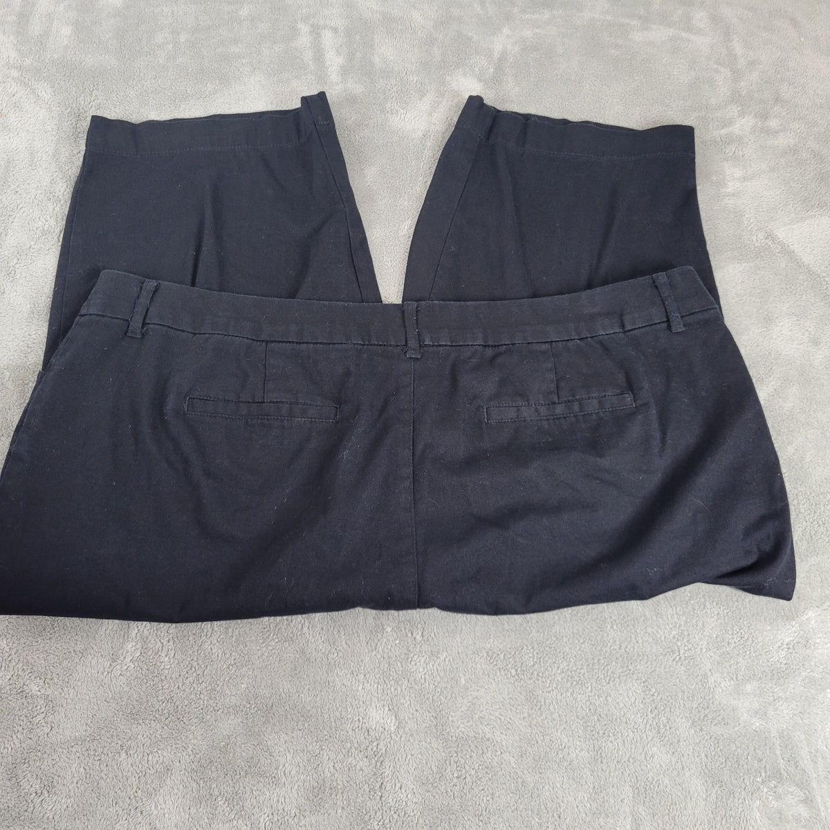St John's Bay Women 24W Black Cropped Capri Pants Elastic Waist Straight BLA89E