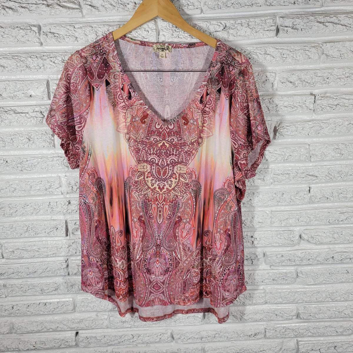 One World Live Let Live Top 3X Multicolor Geometric Rhinestone V-Neck GEO94E