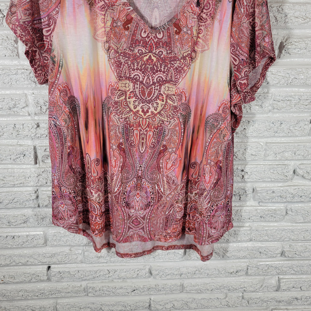 One World Live Let Live Top 3X Multicolor Geometric Rhinestone V-Neck GEO94E