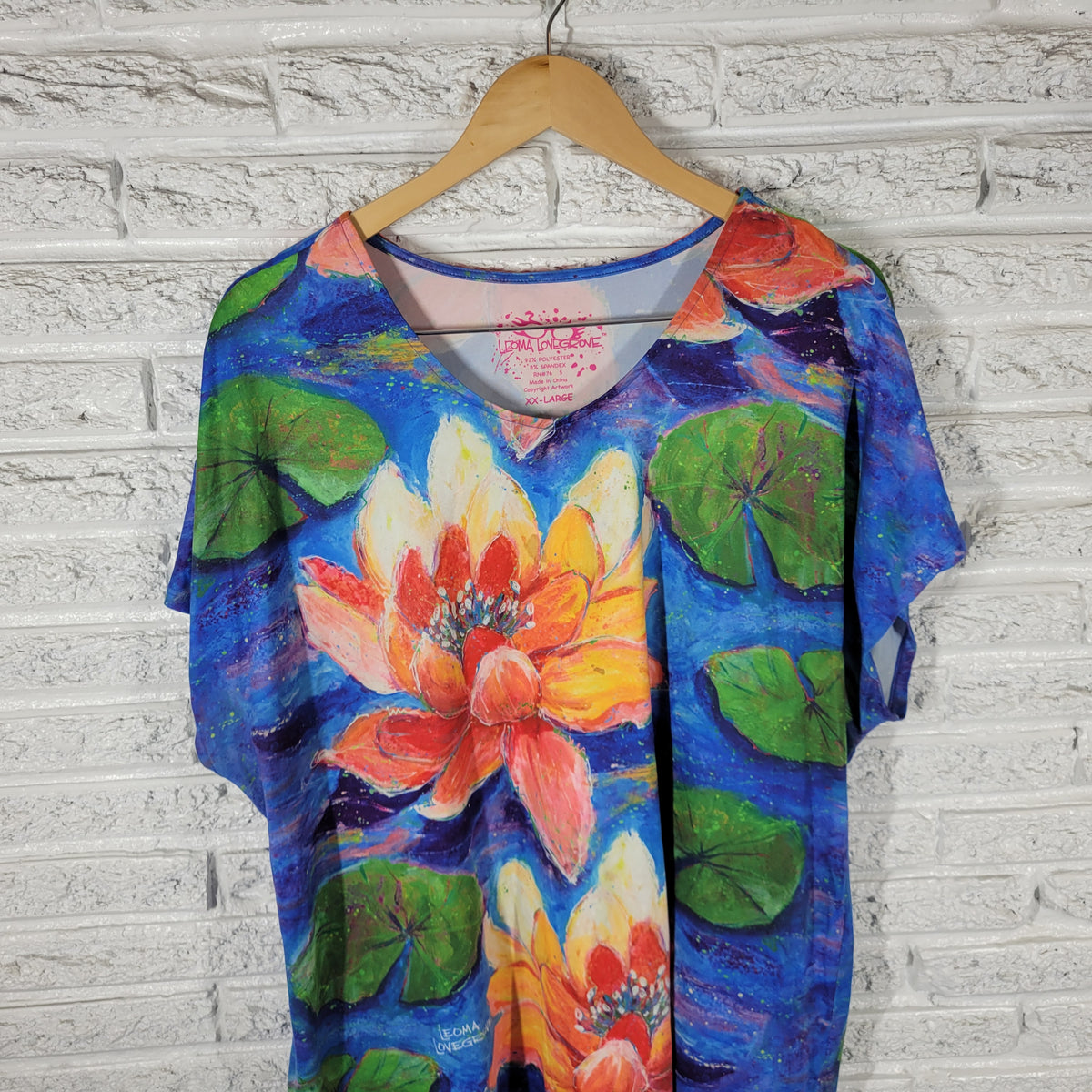Leoma Lovegrove Womens XXL Water Lily Floral Graphic Top V-Neck FLO138E