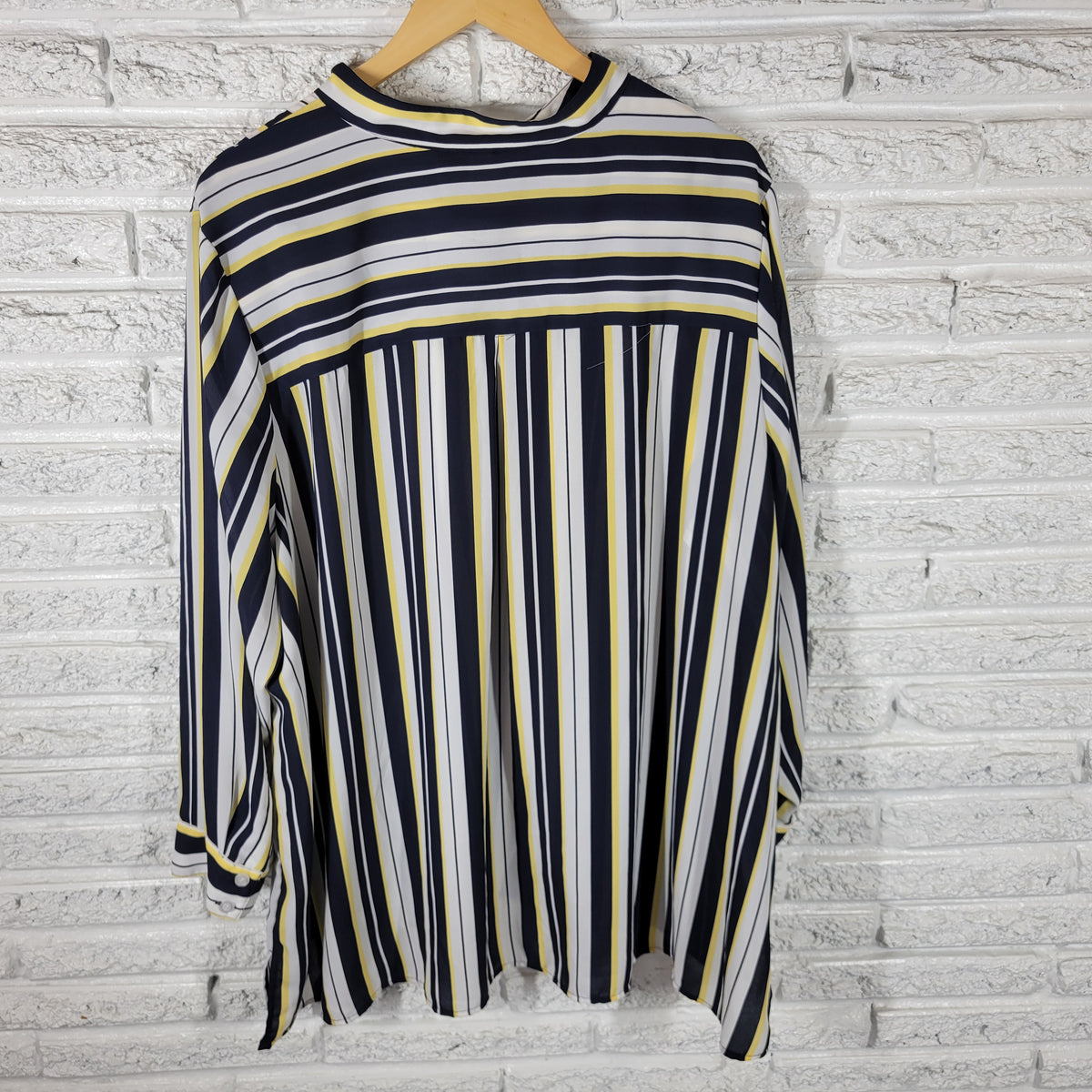 CJ Banks Womens 3X Top Yellow Blue Striped 1/4 Button Long Sleeve STR40E