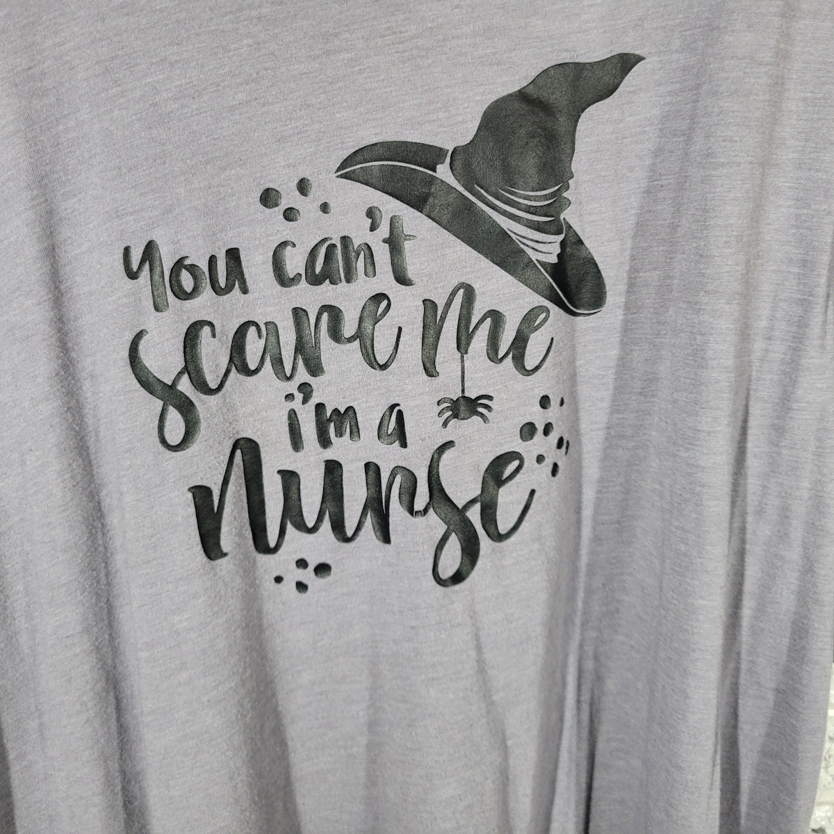 Bella Canvas Mens 2XL Gray Shirt You Can't Scare Me I'm A Nurse Witch Hat NOV77E