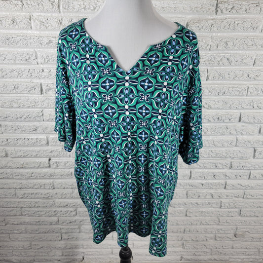 Croft & Barrow Green Geometric V-Neck T-Shirt Women Plus Size 2X GEO203E