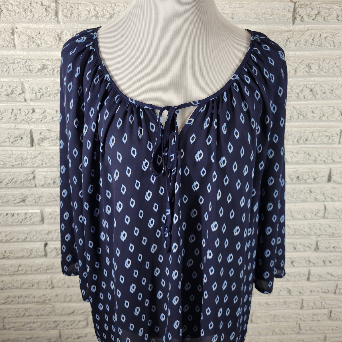 Faded Glory Blue Geometric Tunic Blouse Women 2X Plus Keyhole Sheer GEO205E