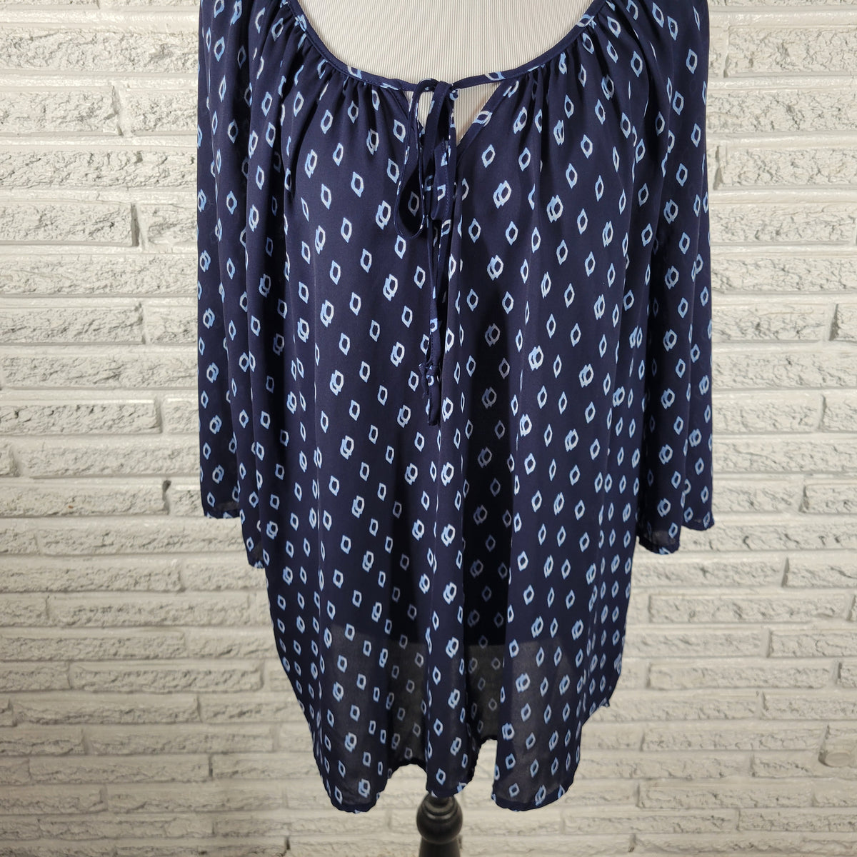 Faded Glory Blue Geometric Tunic Blouse Women 2X Plus Keyhole Sheer GEO205E