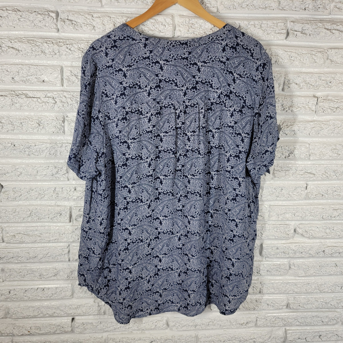 Westport Blue White Paisley Tunic Blouse Women 3X Plus V-Neck Tie Sleeve PAI36E